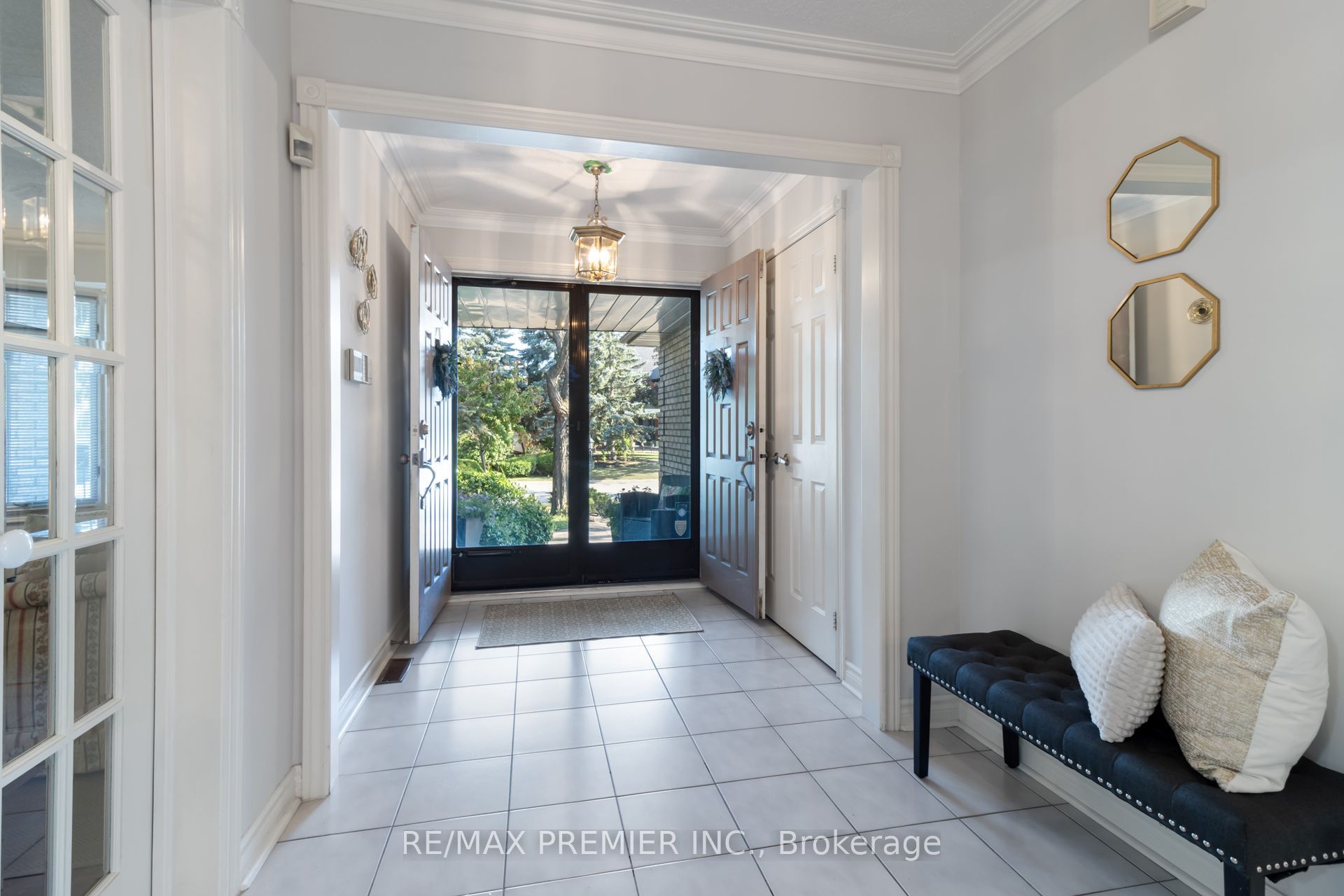 85 Calgary Gardens, Vaughan, ON L4L 8B3 photo 4