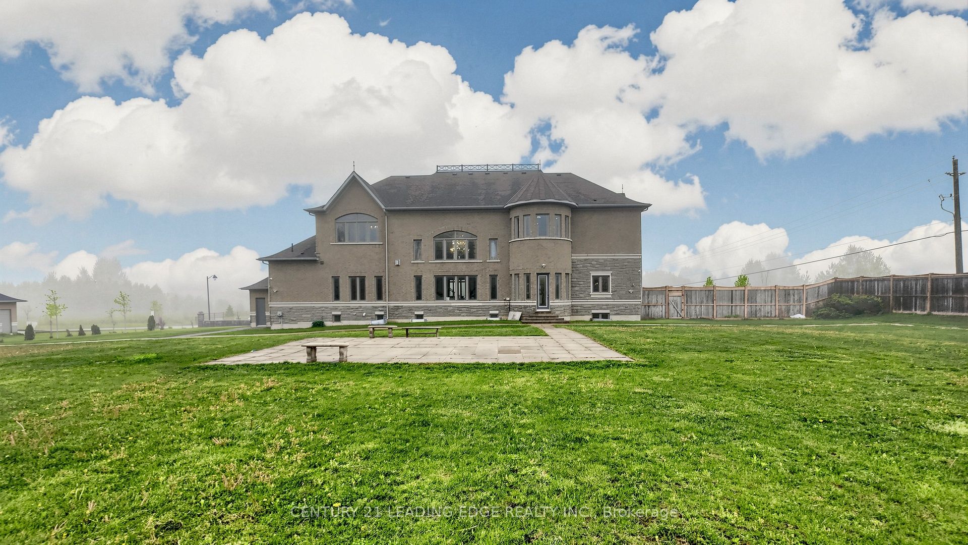 2 Sam Davis Court, Whitchurch-Stouffville, ON L4A 4R4 photo 4