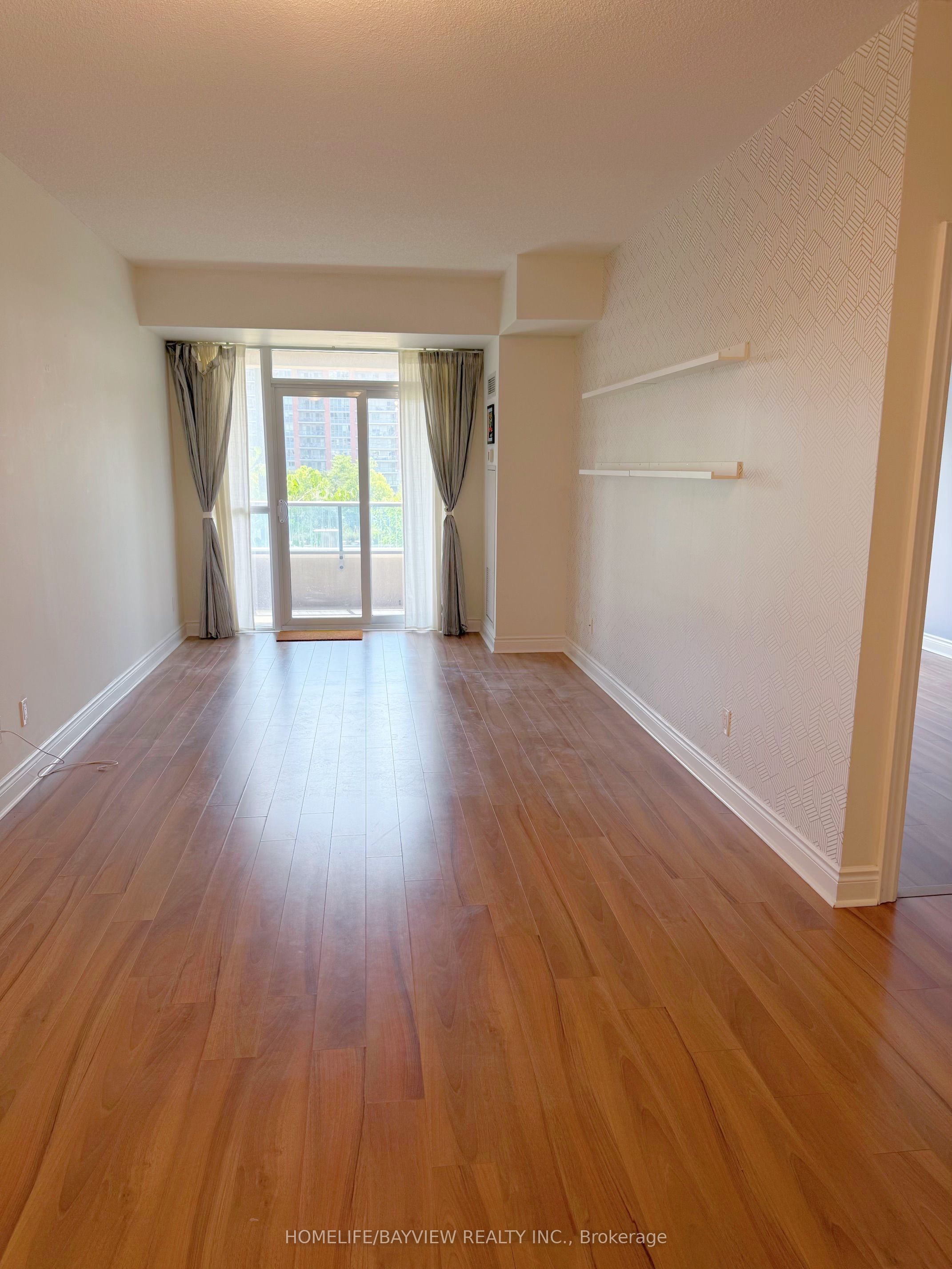 23 Cox Boulevard 261, Markham, ON L3R 7Z9 photo 3