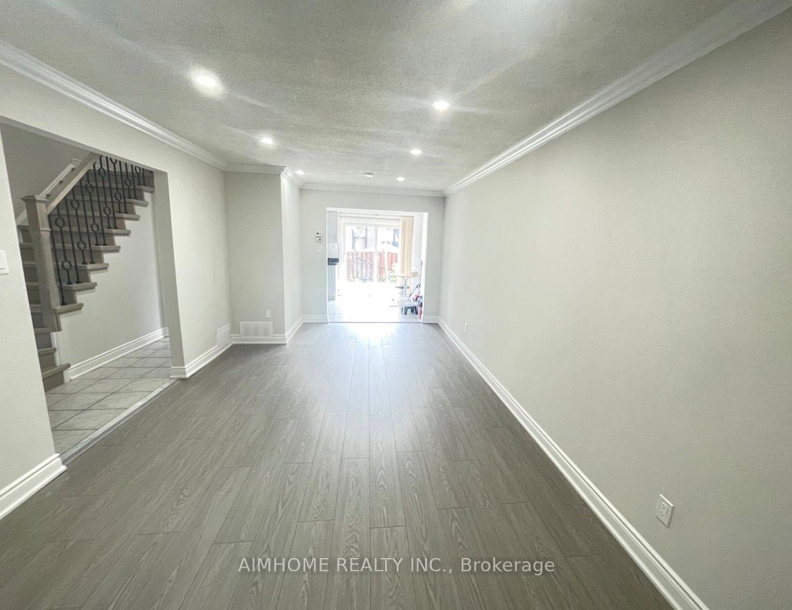 21 Maitland Drive S, Markham, ON L3R 4M6 photo 5