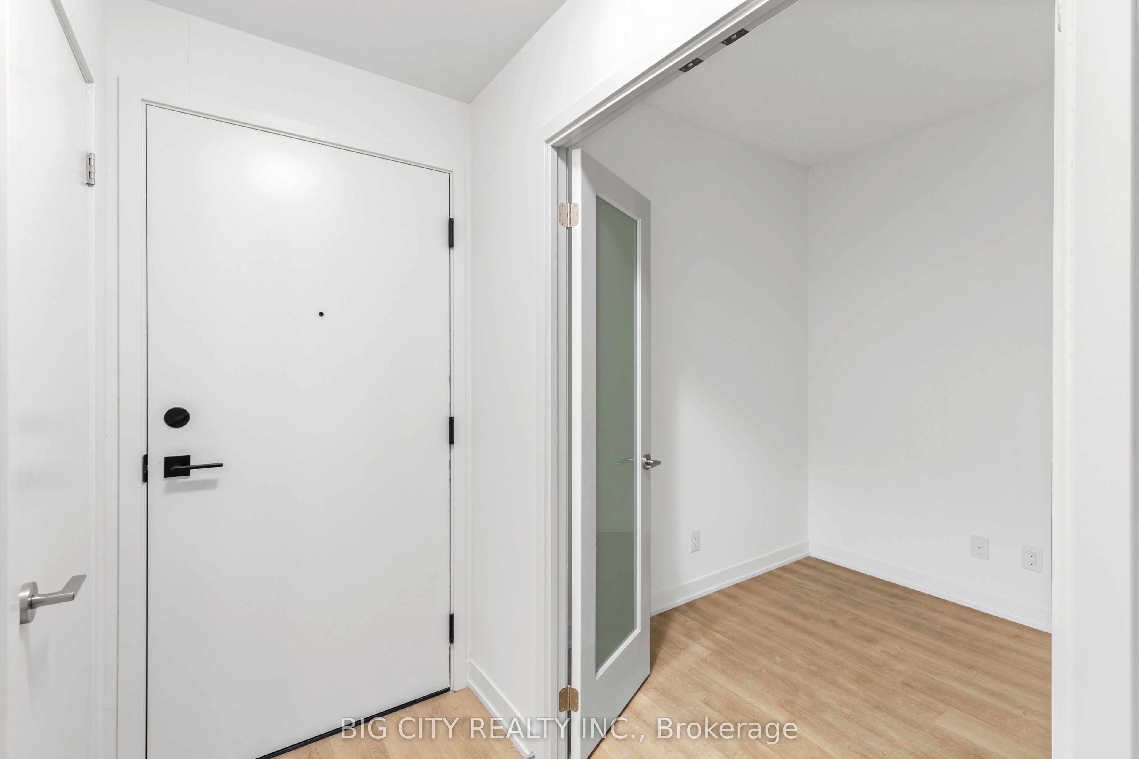8119 Birchmount Road 623, Markham, ON L6G 0H5 photo 5