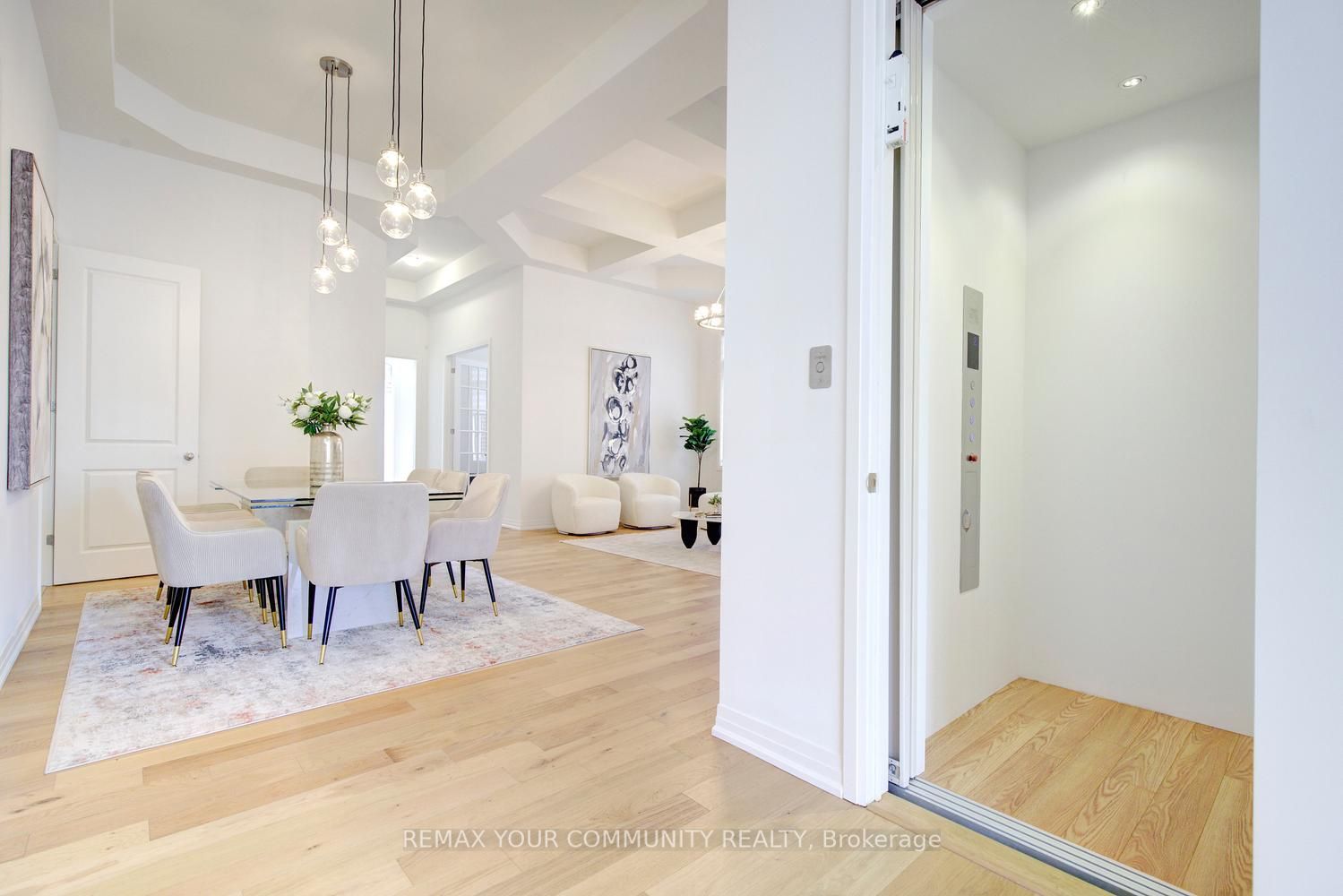 96 Bond Crescent, Richmond Hill, ON L4E 3K7 photo 5