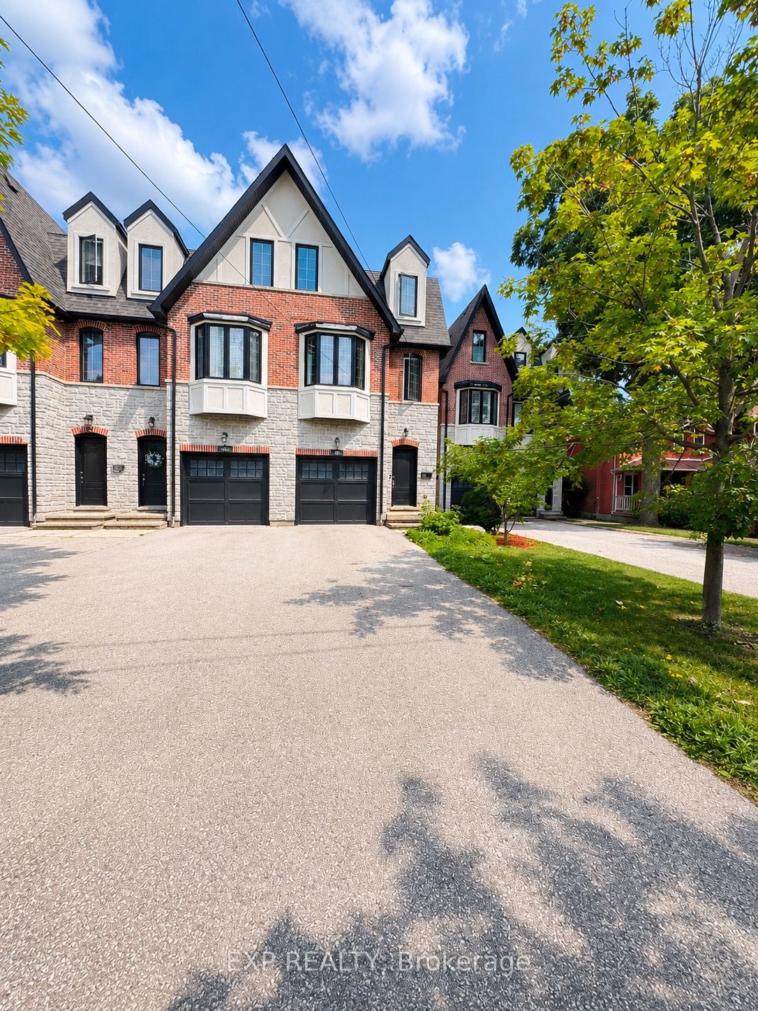 99 HUNT Avenue, Richmond Hill, ON L4C 4H1