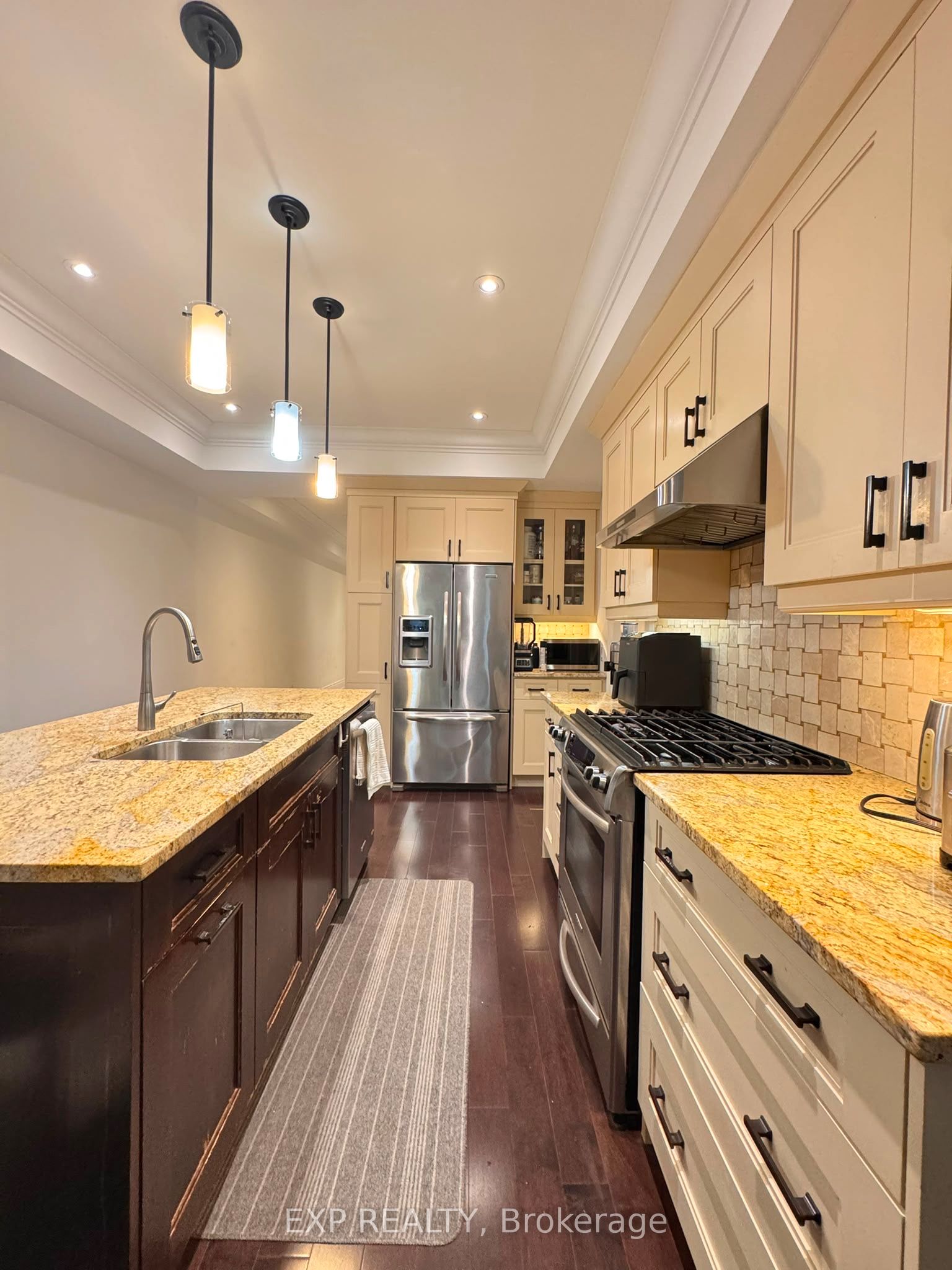 99 HUNT Avenue, Richmond Hill, ON L4C 4H1 photo 3