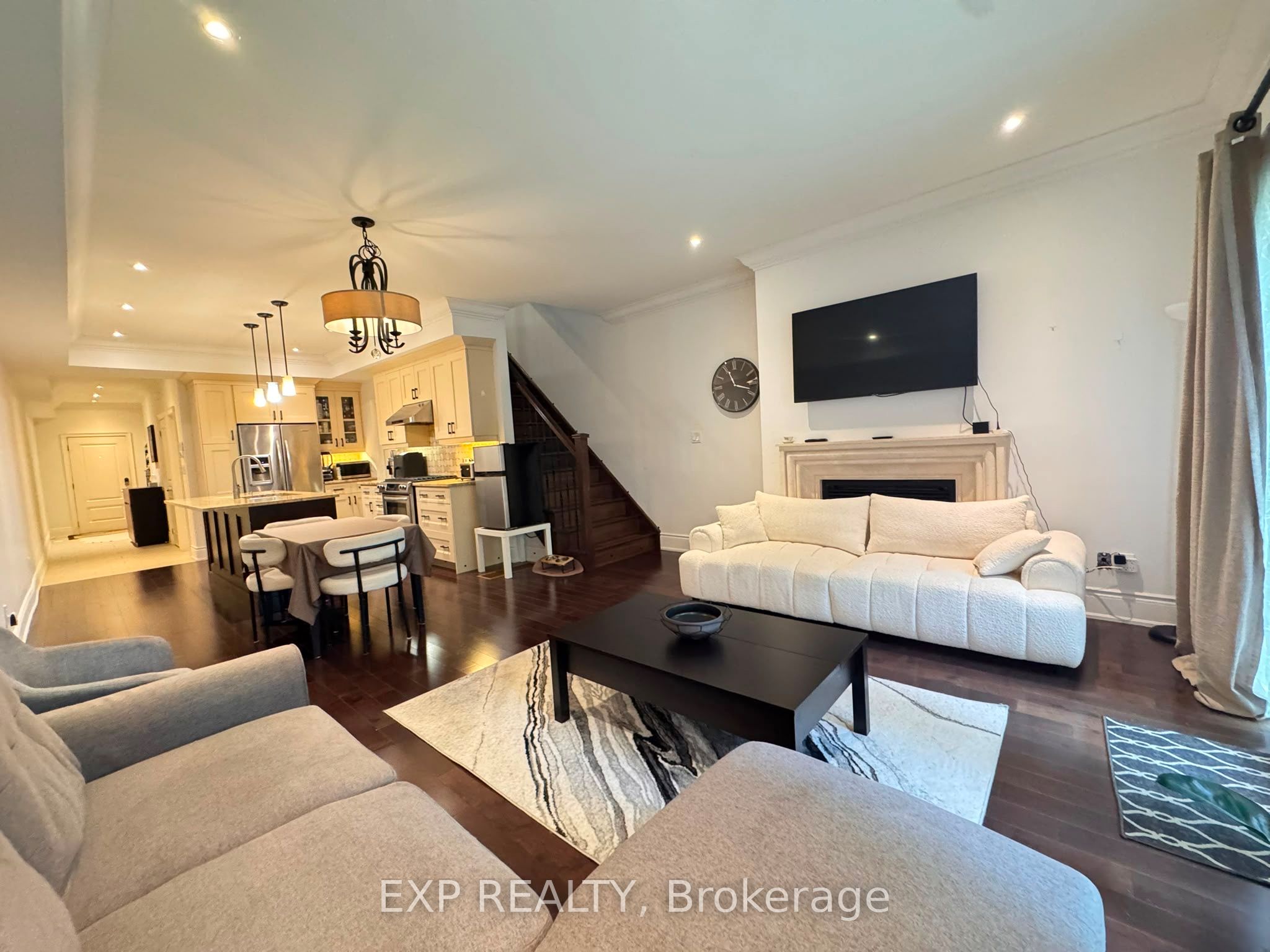 99 HUNT Avenue, Richmond Hill, ON L4C 4H1 photo 5