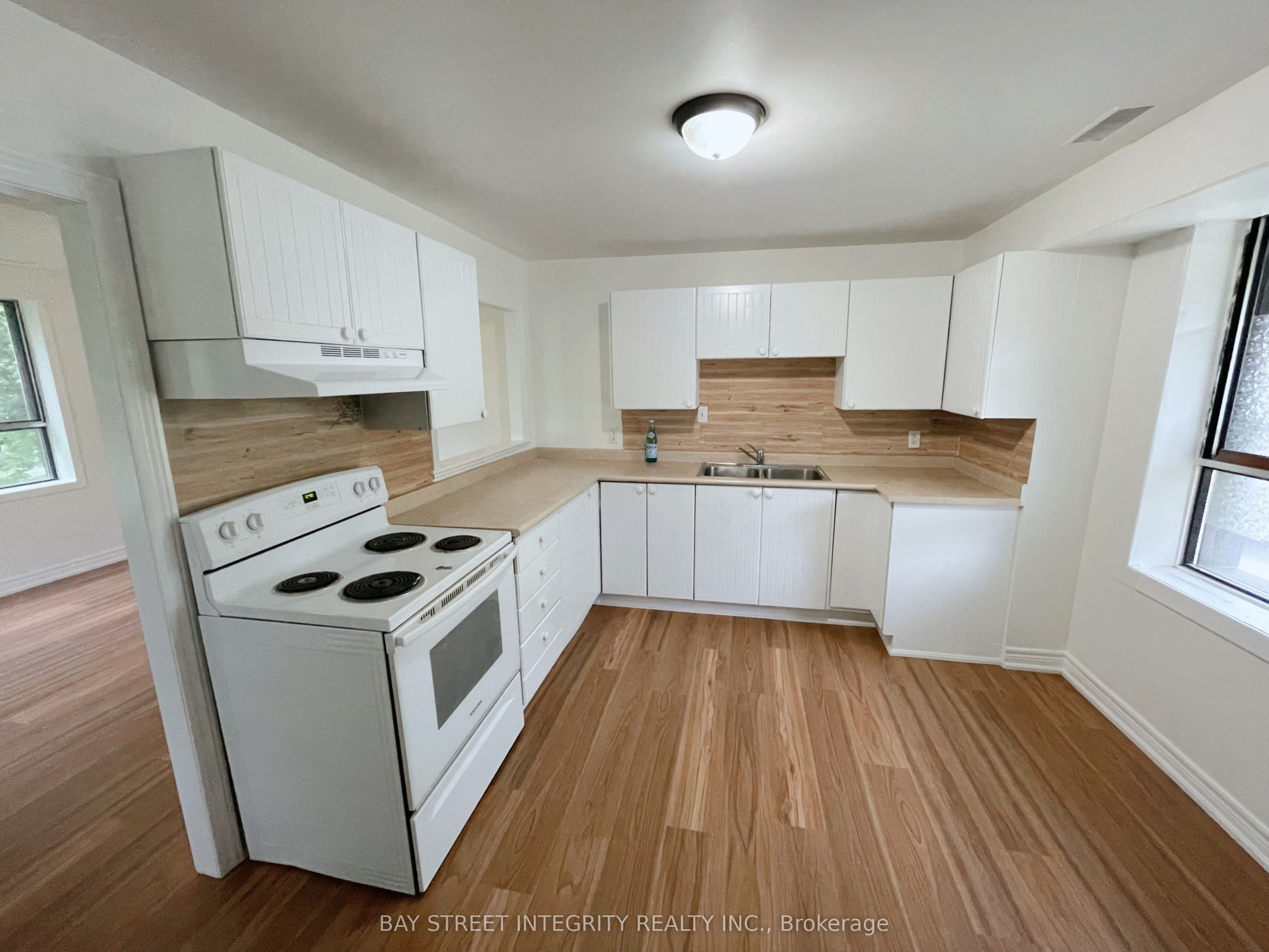 320 Miami Drive 1ST FLOOR, Georgina, ON L4P 2Z7 photo 2