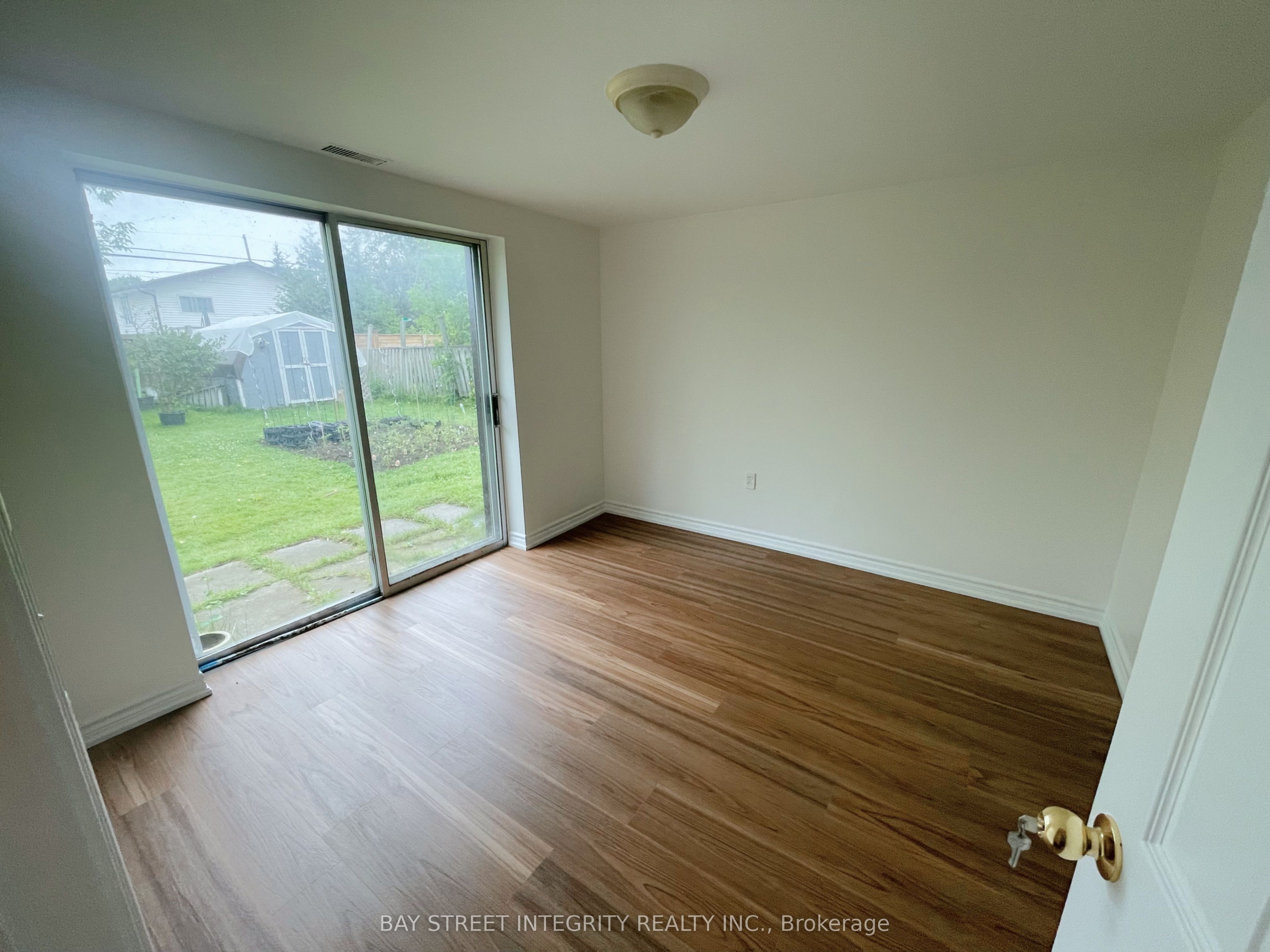 320 Miami Drive 1ST FLOOR, Georgina, ON L4P 2Z7 photo 3