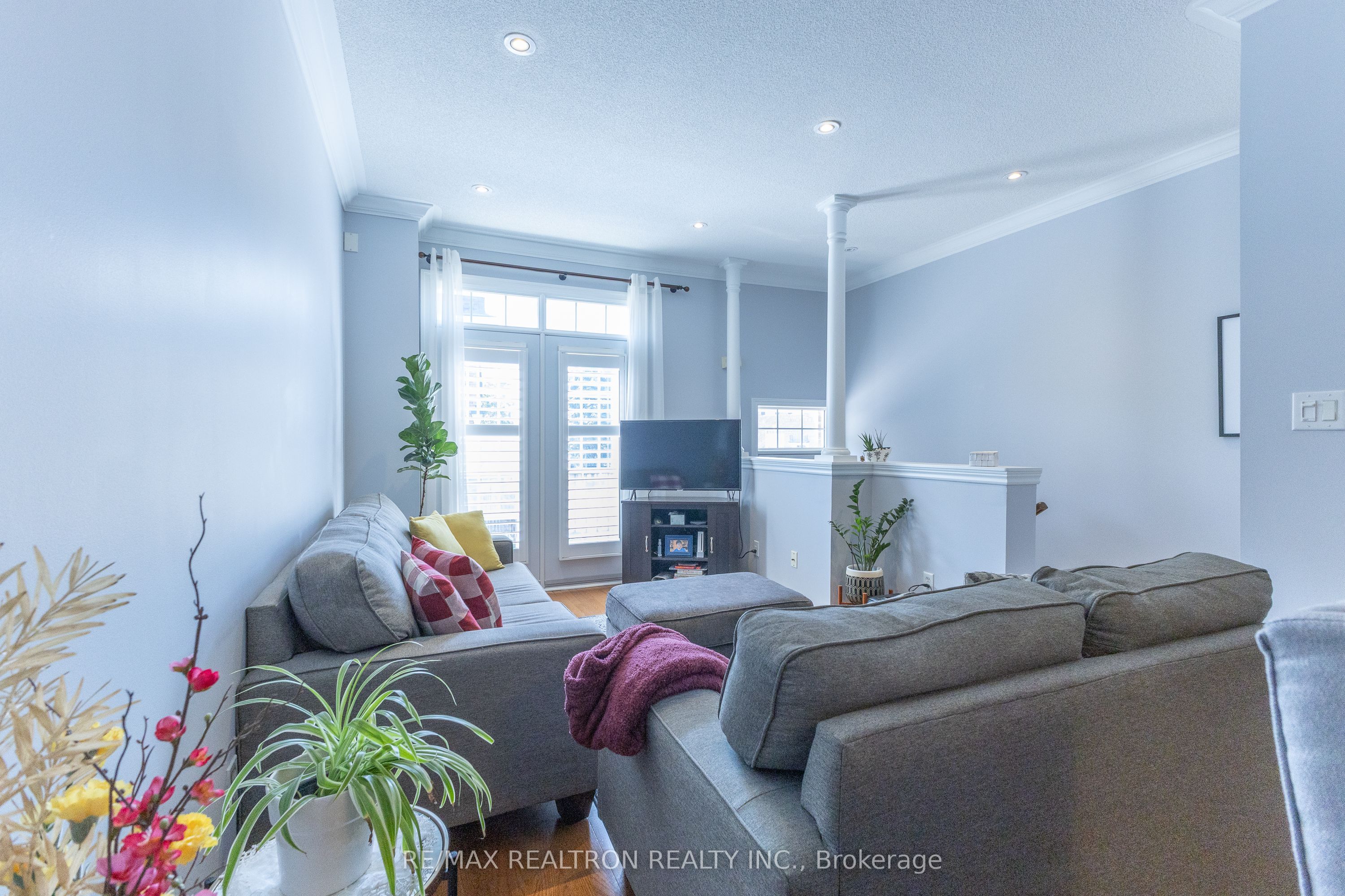 6 Leonard Street 35, Richmond Hill, ON L4C 0L6 photo 4