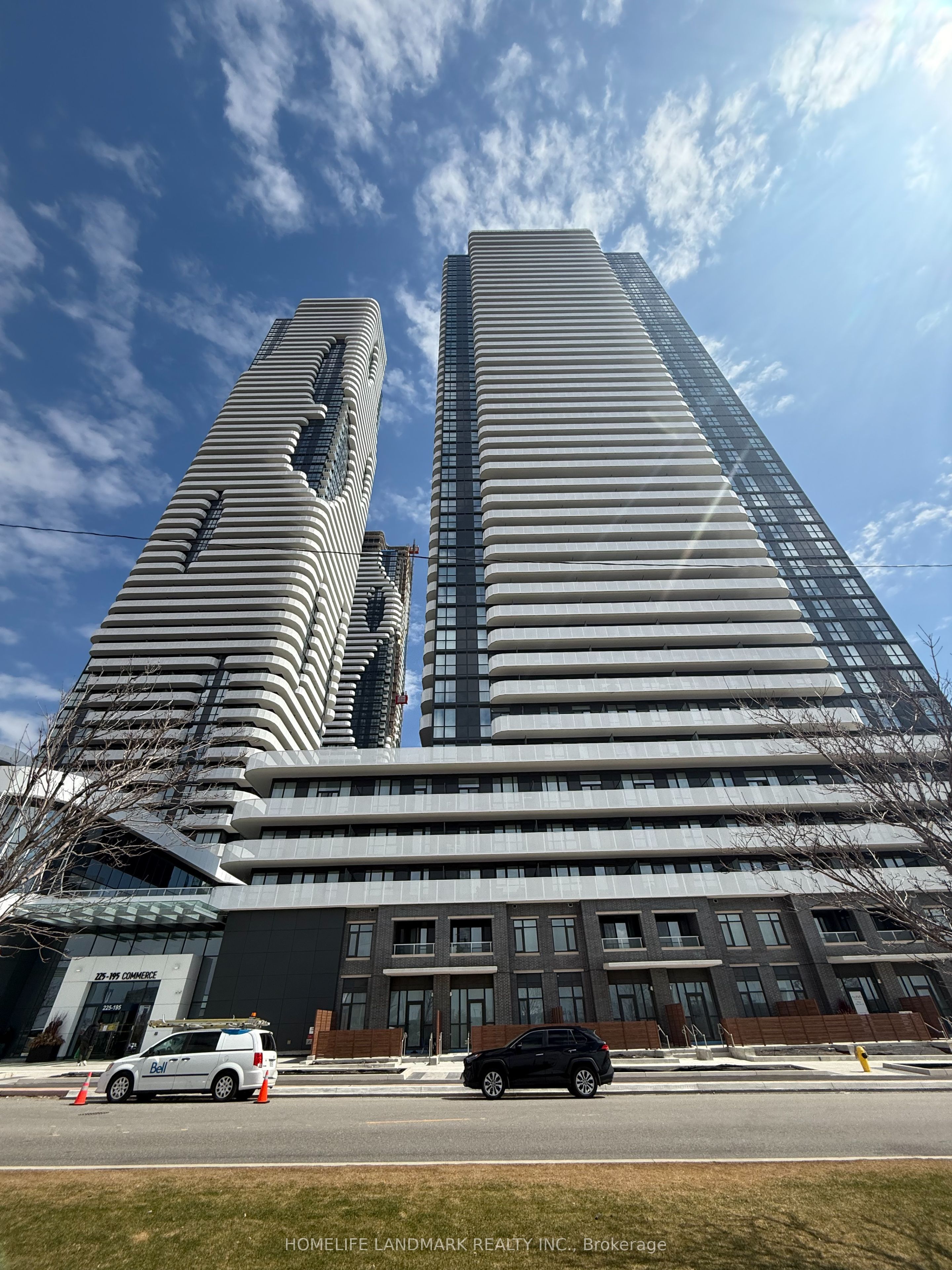 195 Commerce Street 3103, Vaughan, ON L4K 0P9