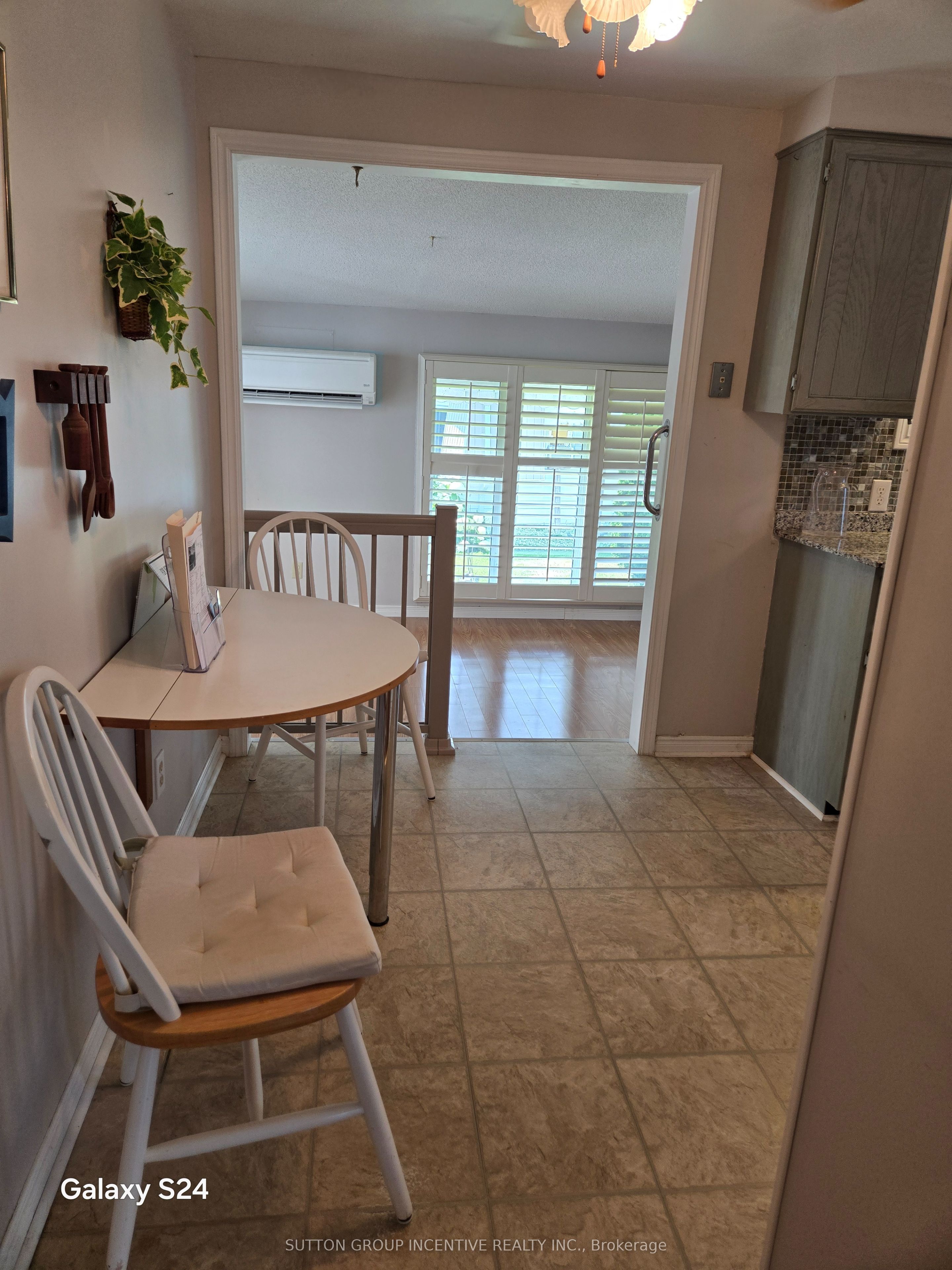 36 Weeping Willow Drive, Innisfil, ON L9S 1P1 photo 4