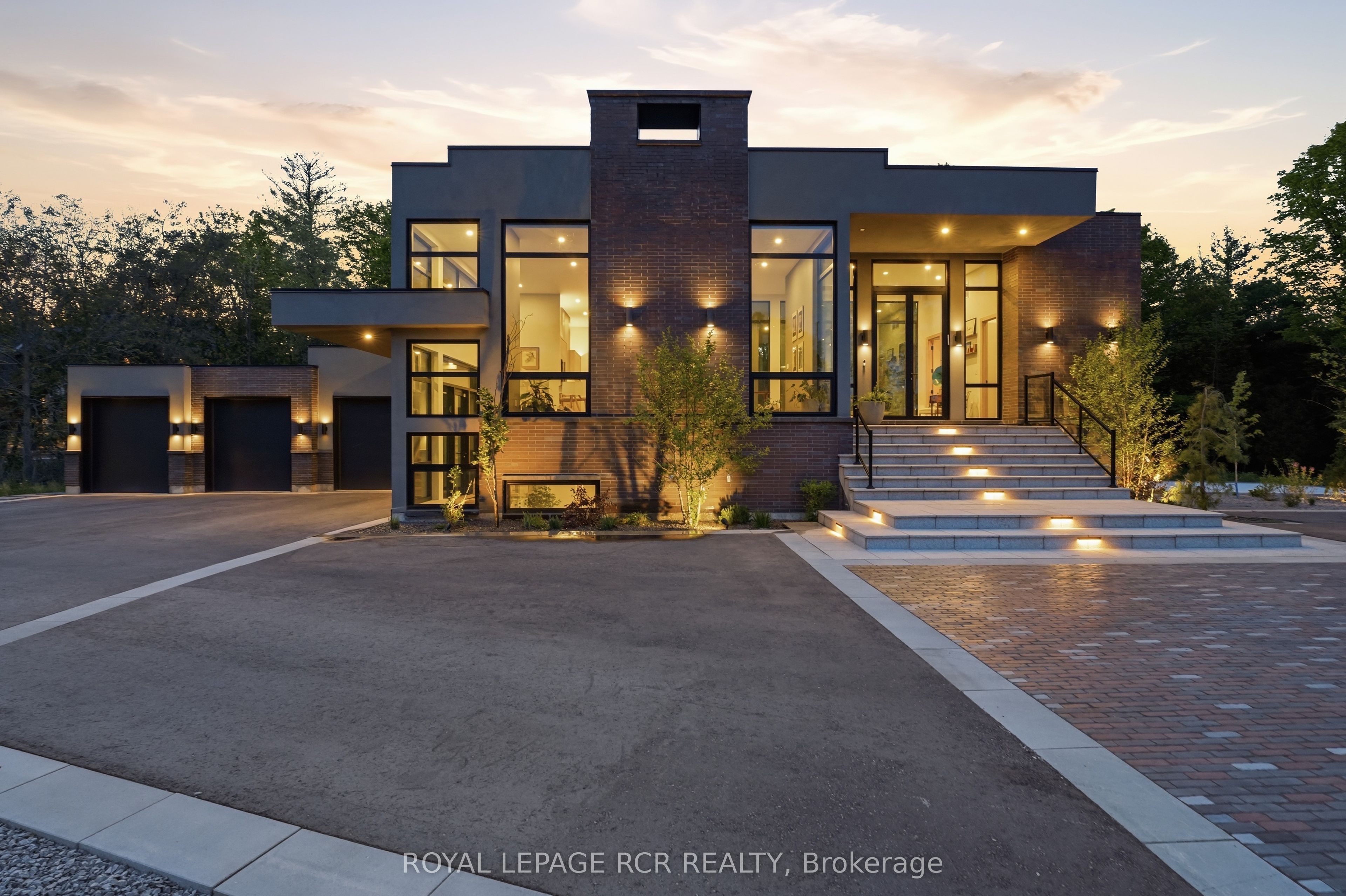 3404 Vivian Road, Whitchurch-Stouffville, ON L4A 2M4