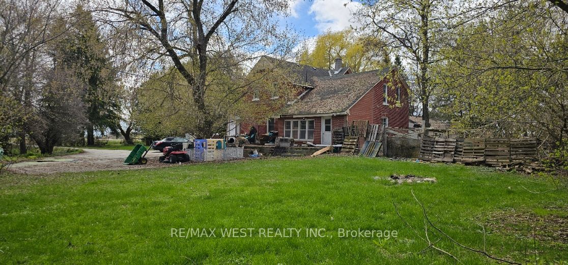 6536 5th Side Road, Essa, ON L9R 1V2 photo 2