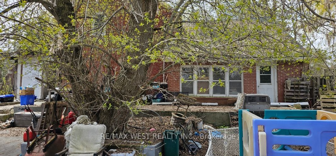 6536 5th Side Road, Essa, ON L9R 1V2 photo 4