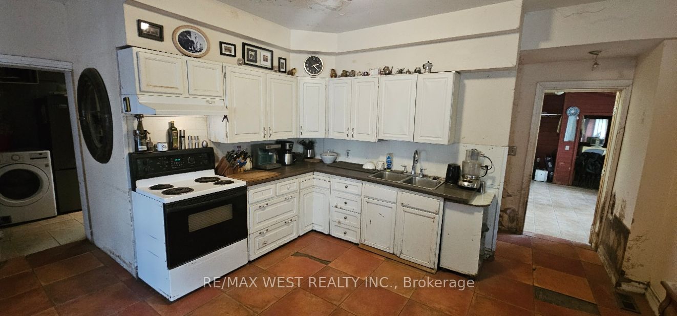6536 5th Side Road, Essa, ON L9R 1V2 photo 5