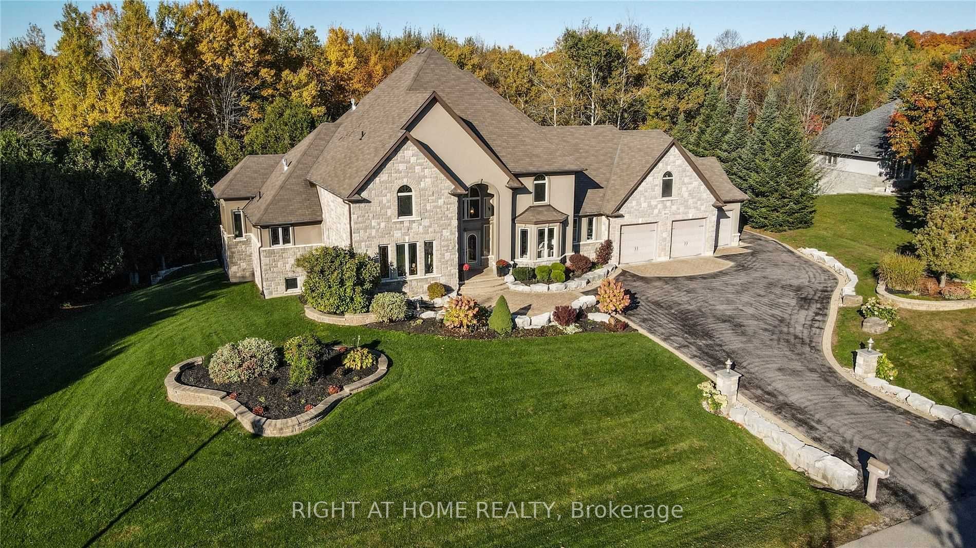 2014 Innisbrook Street, Innisfil, ON L9S 5A3