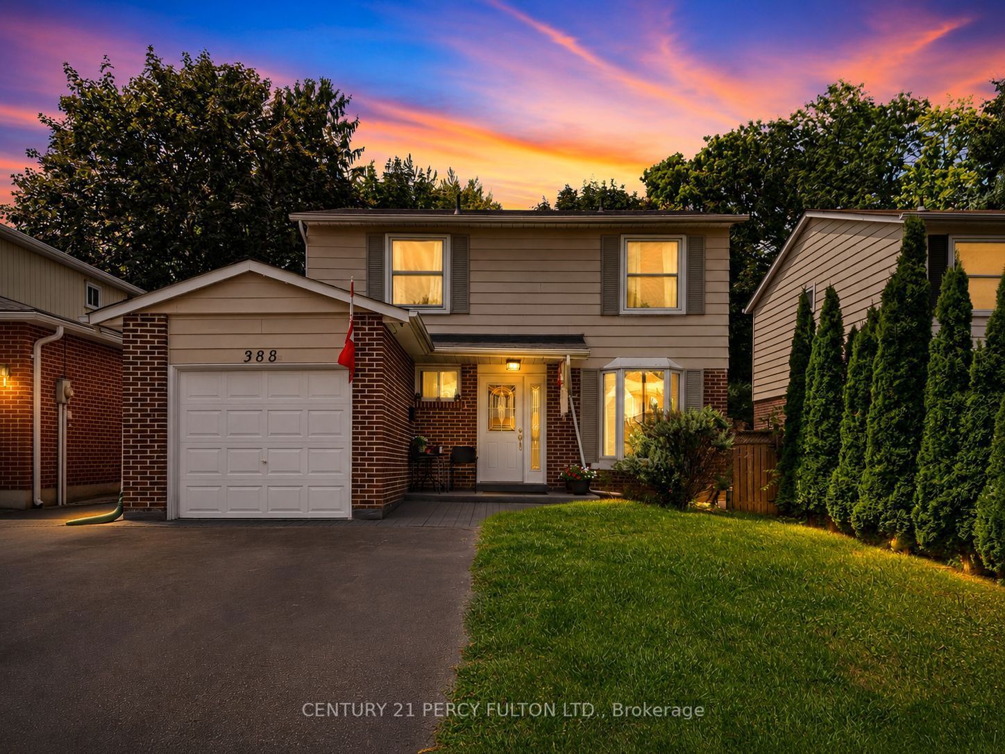 388 Handley Crescent, Newmarket, ON L3Y 4T4 photo 2