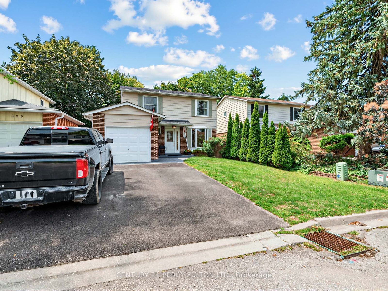 388 Handley Crescent, Newmarket, ON L3Y 4T4 photo 3