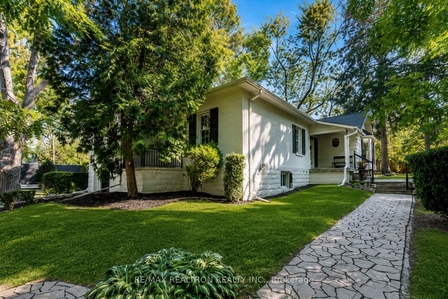 151 Brooke Street, Vaughan, ON L4J 1Z2 photo 3
