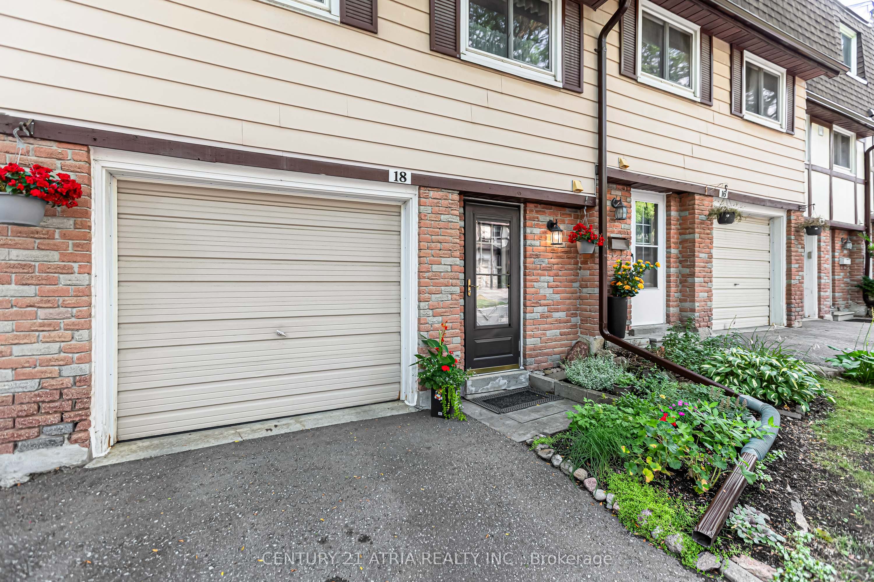 18 Thatchers Mill Way, Markham, ON L3P 3T3 photo 4