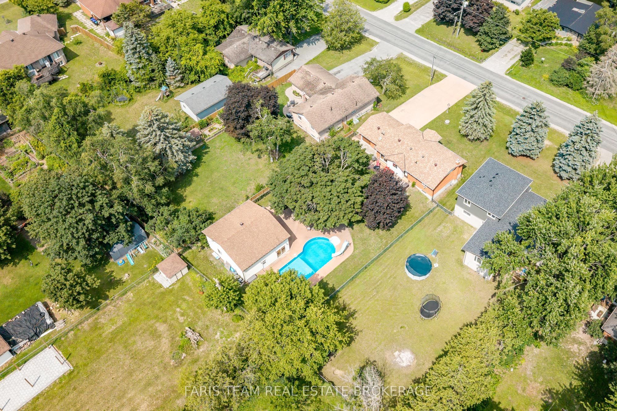 1041 Lebanon Drive, Innisfil, ON L9S 2B7 photo 5