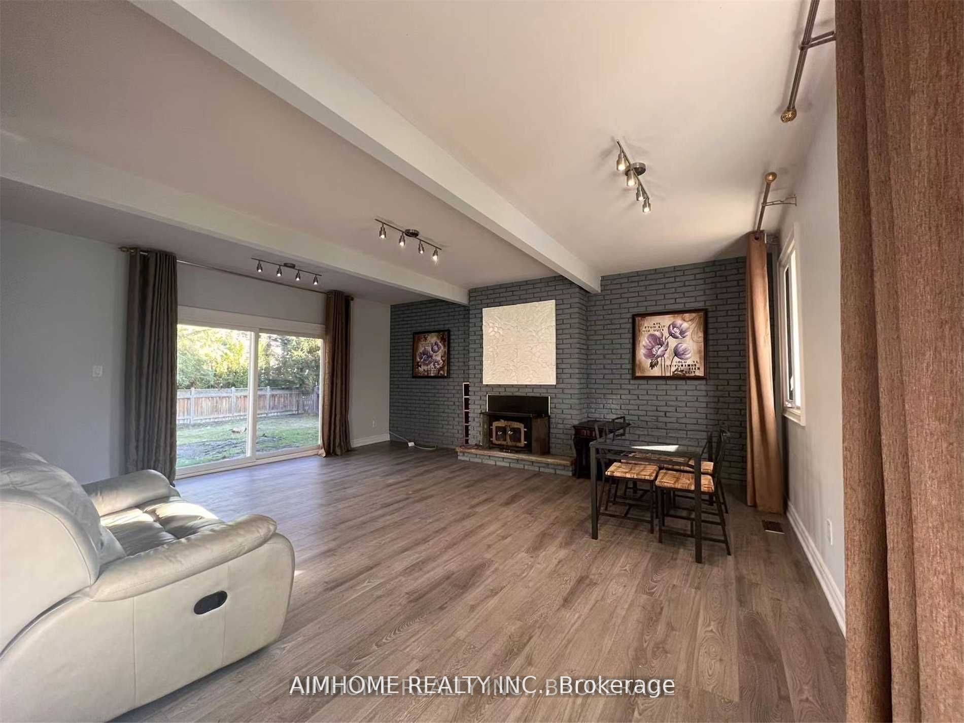 344 Steeles Avenue E, Markham, ON L3T 1A8 photo 5