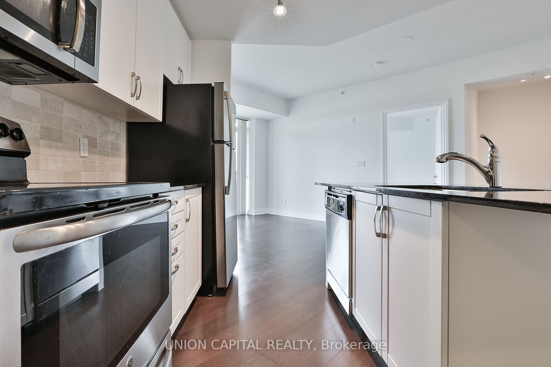68 Main Street 511, Markham, ON L3P 1X2 photo 5
