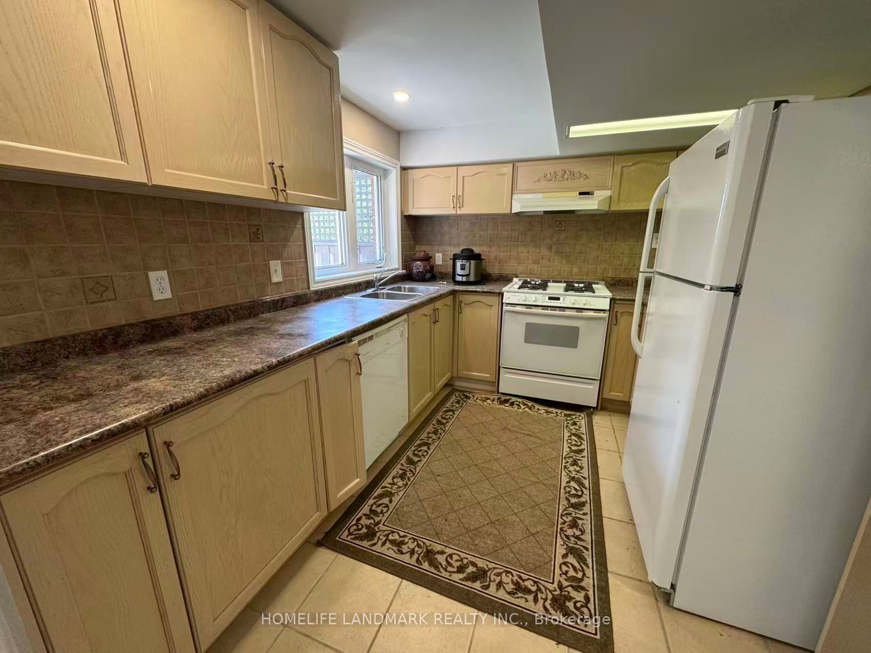 77 Greenbank Drive Basement, Richmond Hill, ON L4E 4C7 photo 2