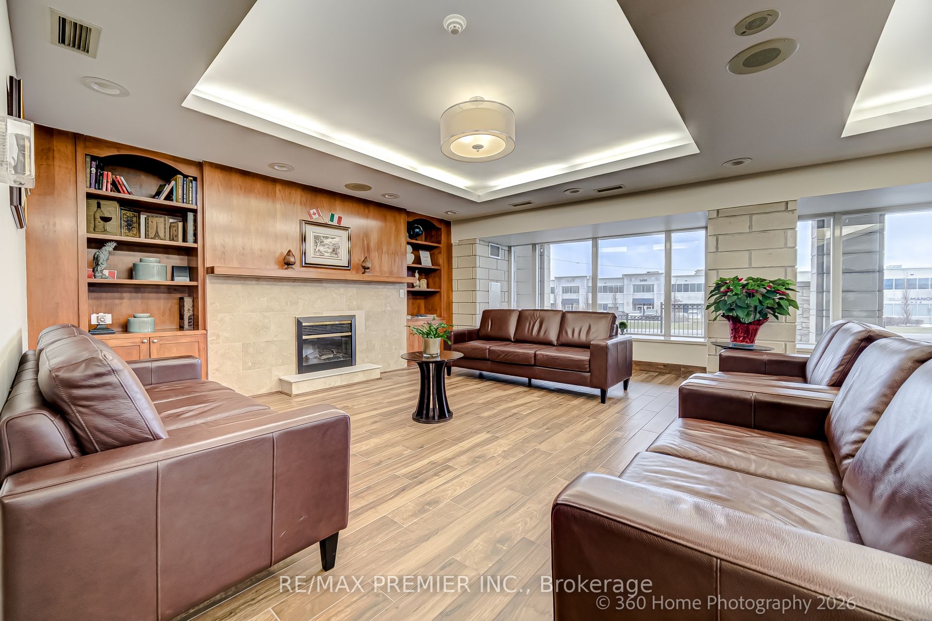 2500 Rutherford Road 311, Vaughan, ON L4K 2N8 photo 4