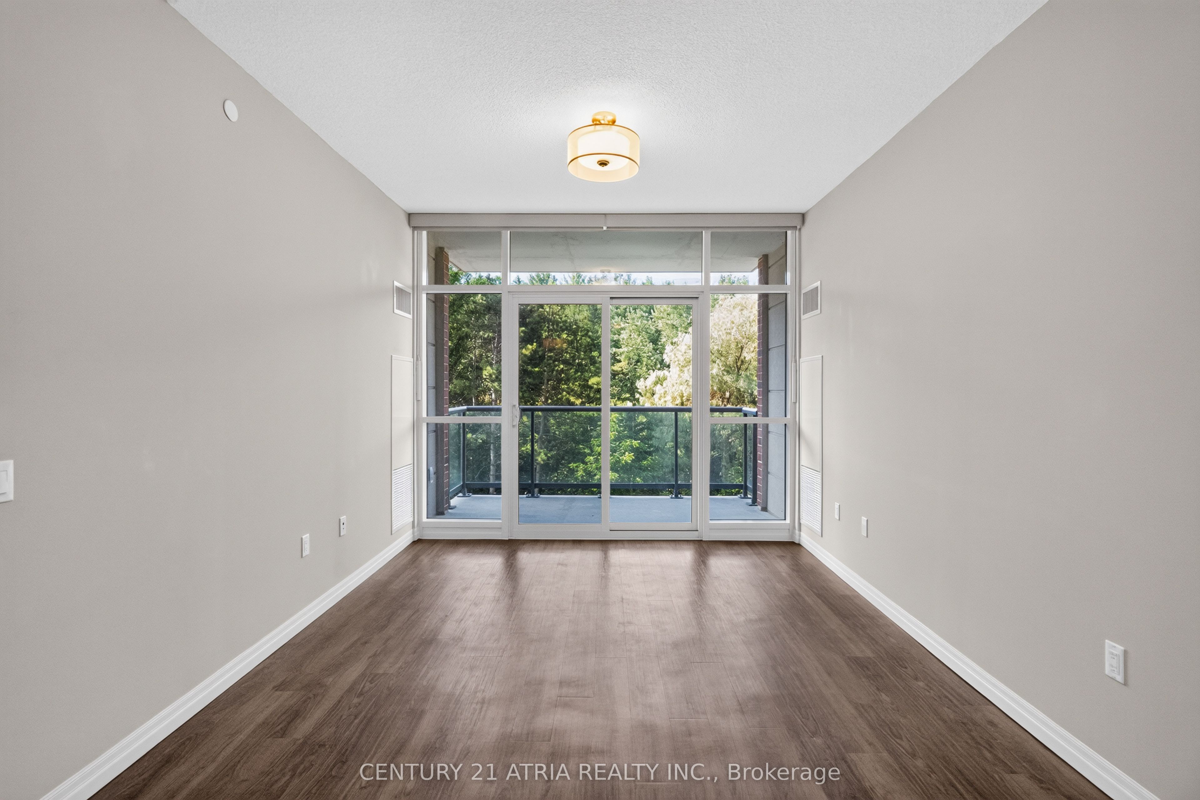 460 William Graham Drive 306, Aurora, ON L4G 1X9 photo 2