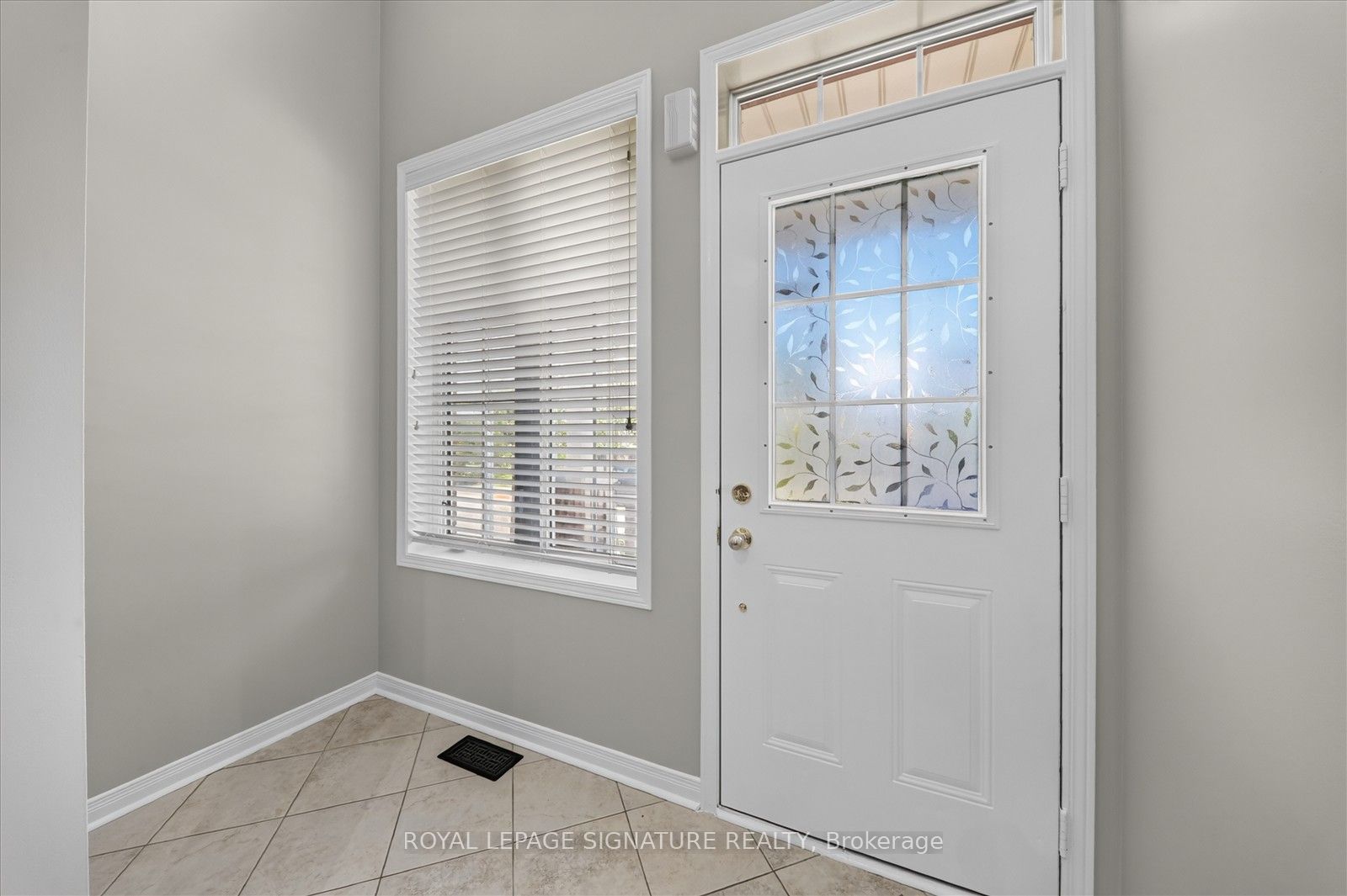 38 Coleluke Lane, Markham, ON L3S 0B7 photo 2