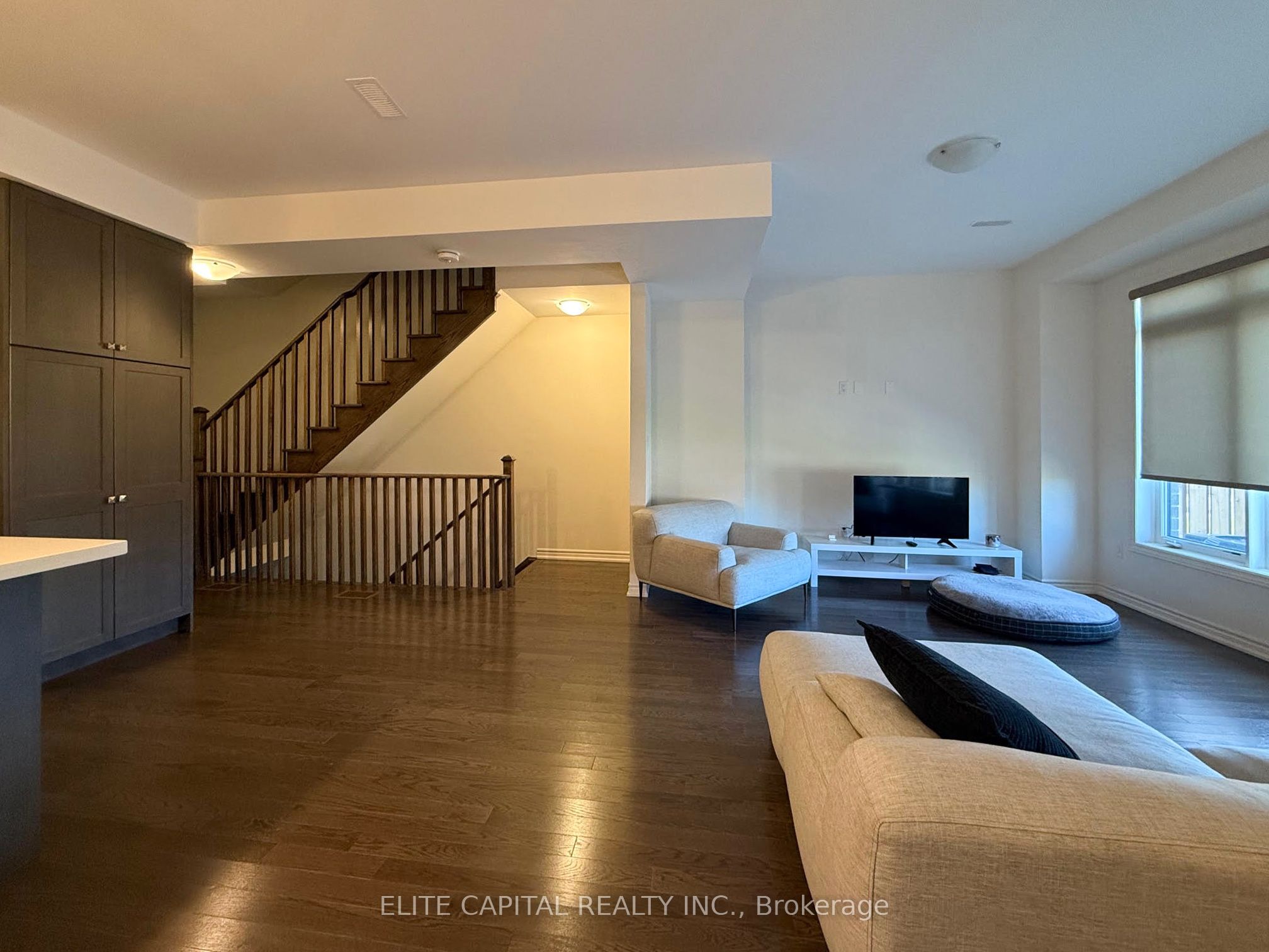84 Holyrood Crescent, Vaughan, ON L4H 5G2 photo 3