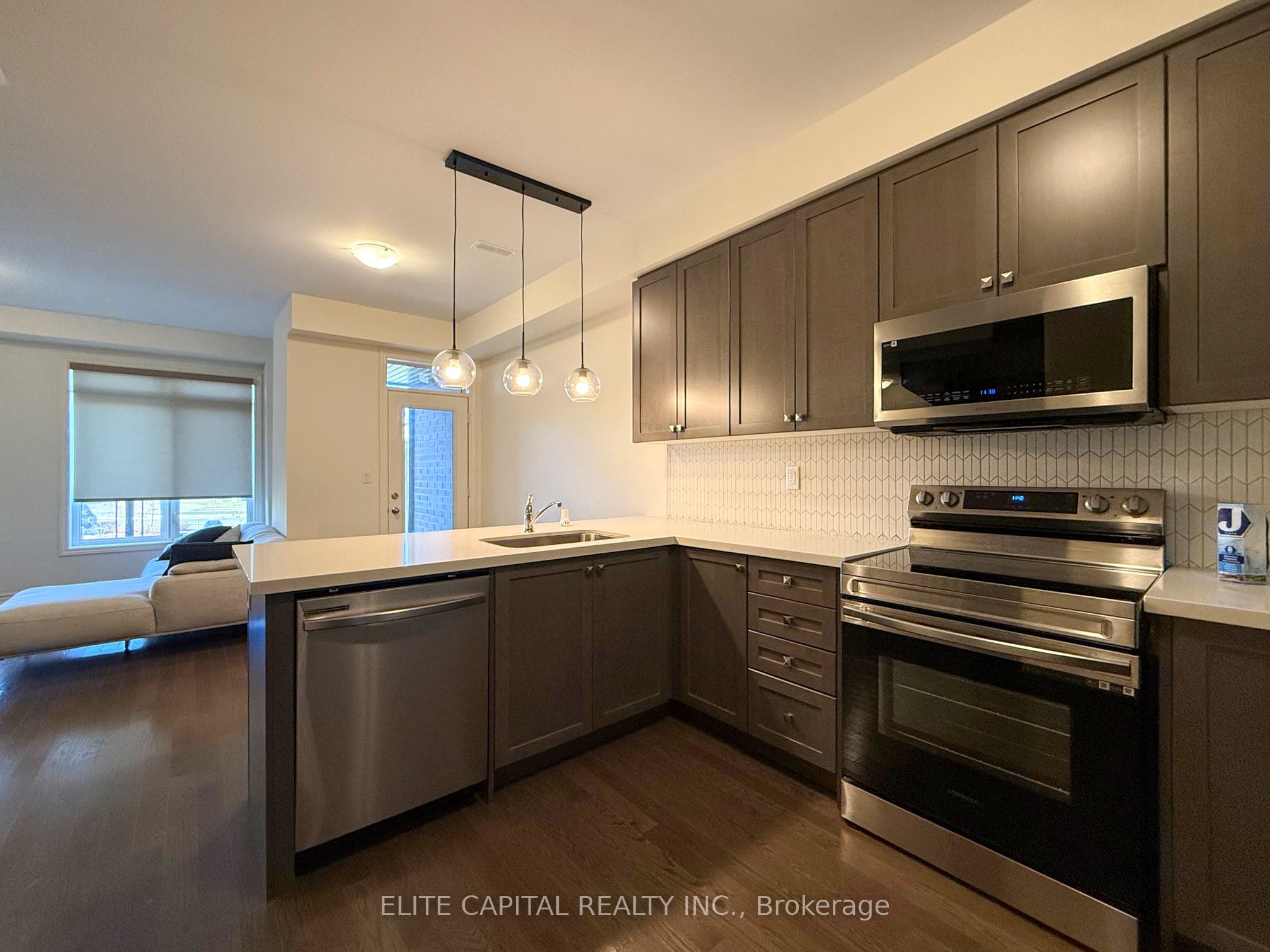 84 Holyrood Crescent, Vaughan, ON L4H 5G2 photo 5