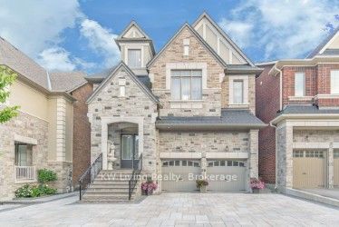92 Giardina Crescent, Richmond Hill, ON L4B 0G1