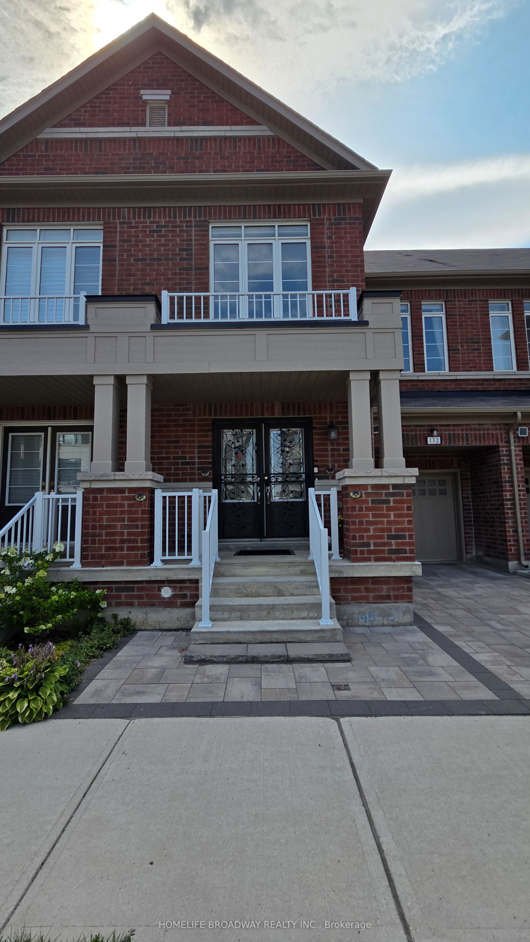 112 Ness Drive, Richmond Hill, ON L4S 0K7