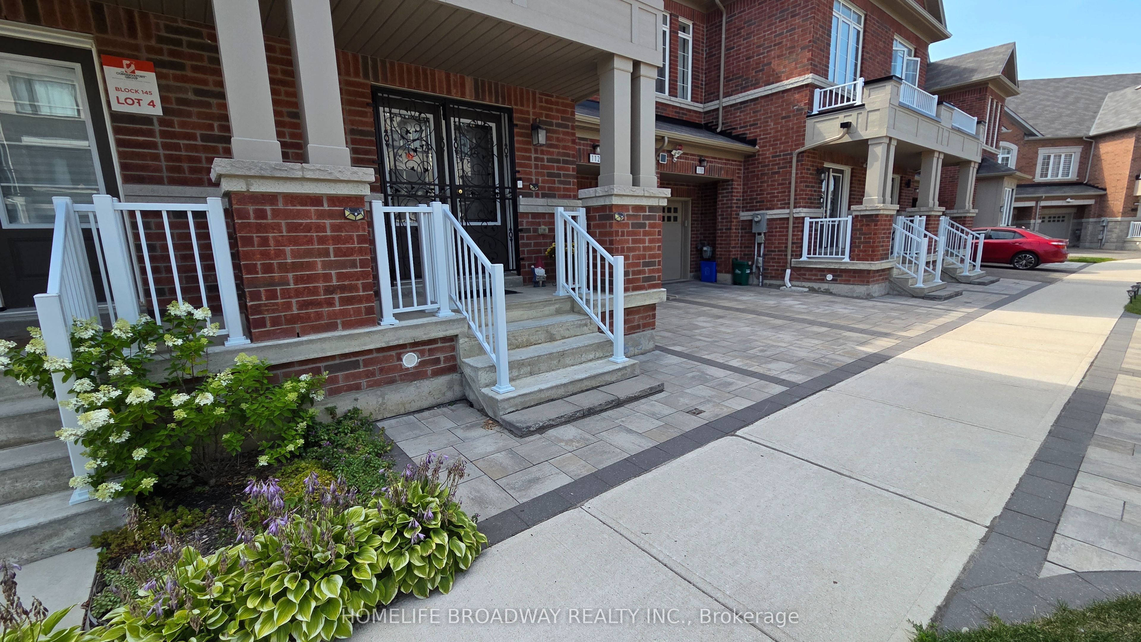 112 Ness Drive, Richmond Hill, ON L4S 0K7 photo 3