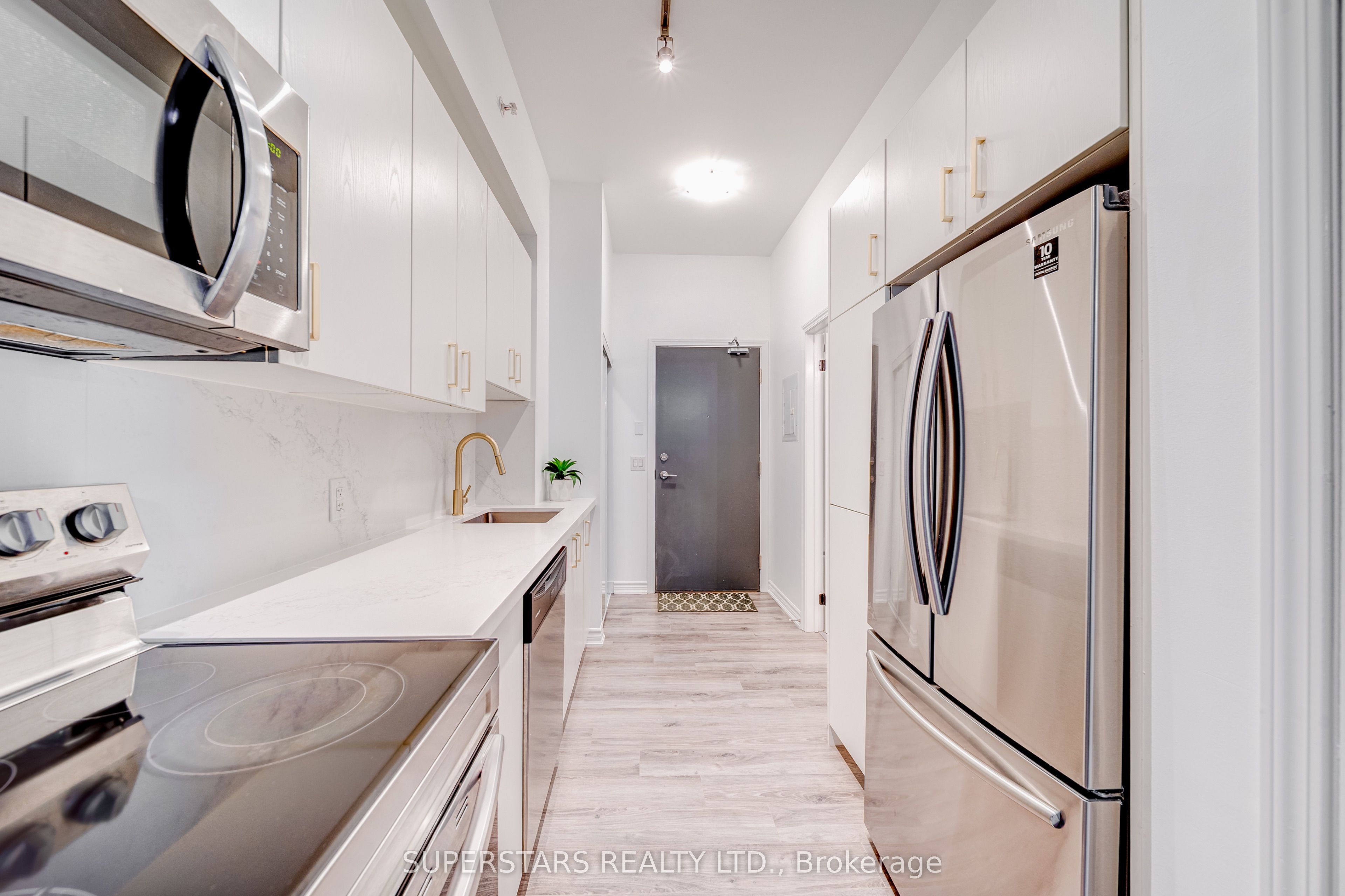 11611 Yonge Street 525, Richmond Hill, ON L4E 1G2 photo 5
