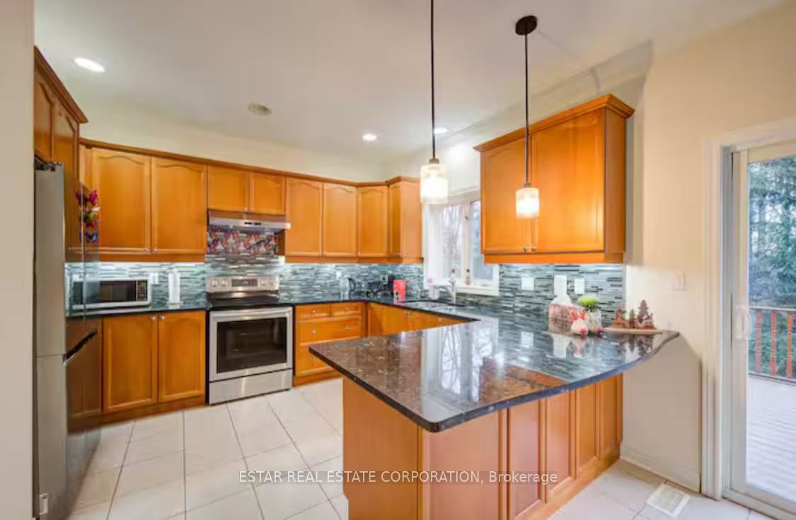 45 Abilene Court, Richmond Hill, ON L4C 0S6 photo 4