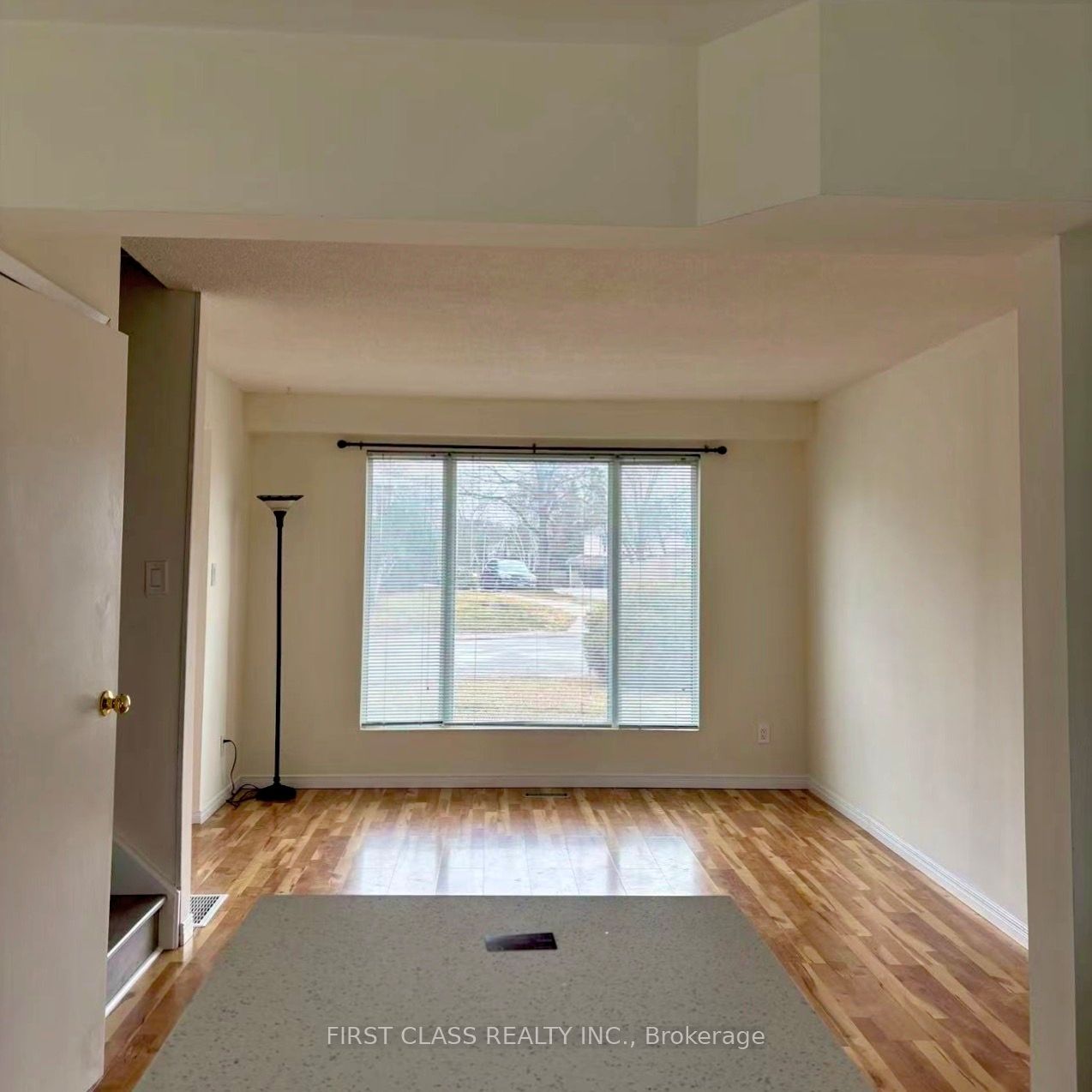 701 Leeder Court, Newmarket, ON L3Y 5A8