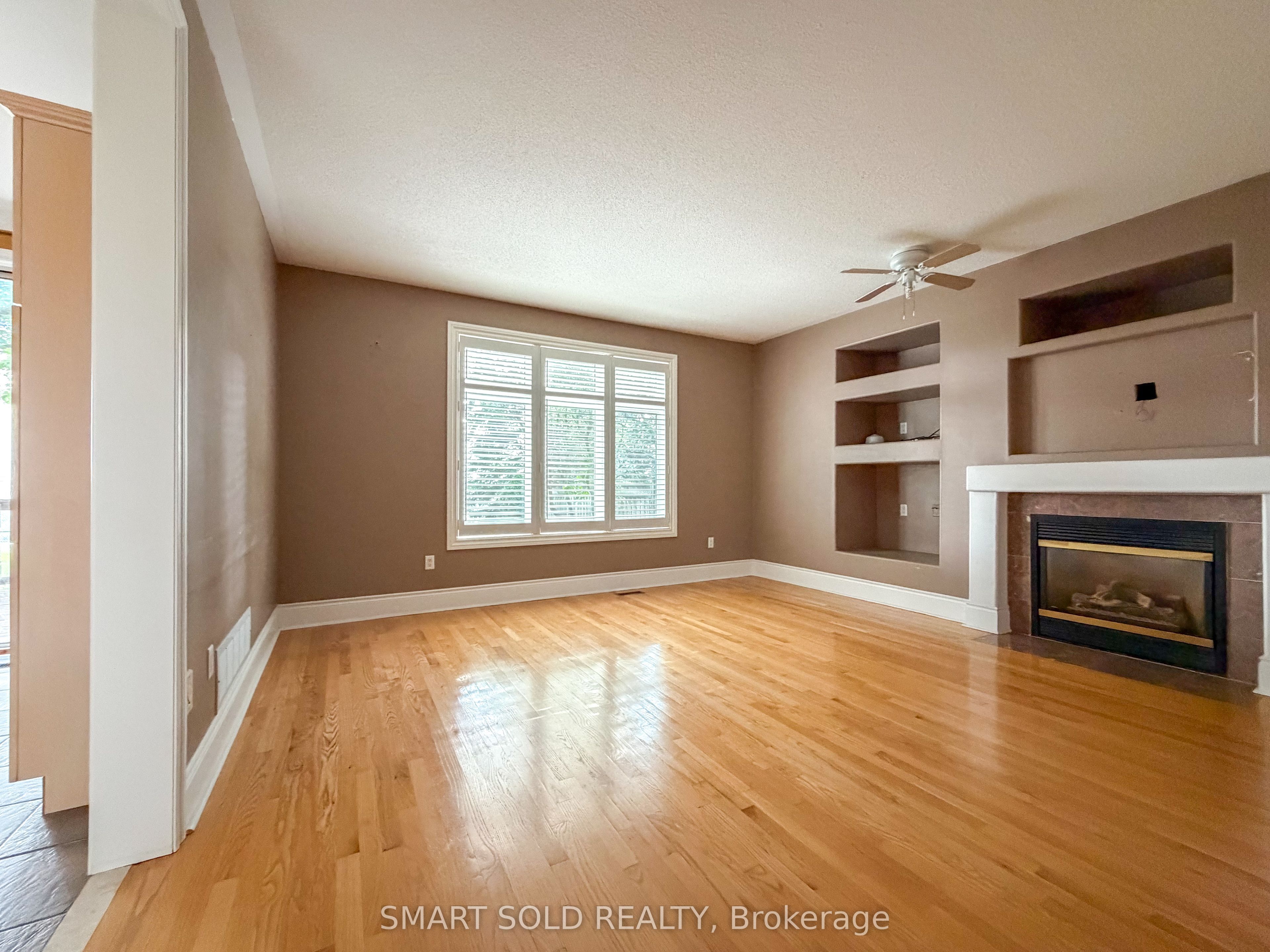 704 Foxcroft Boulevard, Newmarket, ON L3X 1N2 photo 5