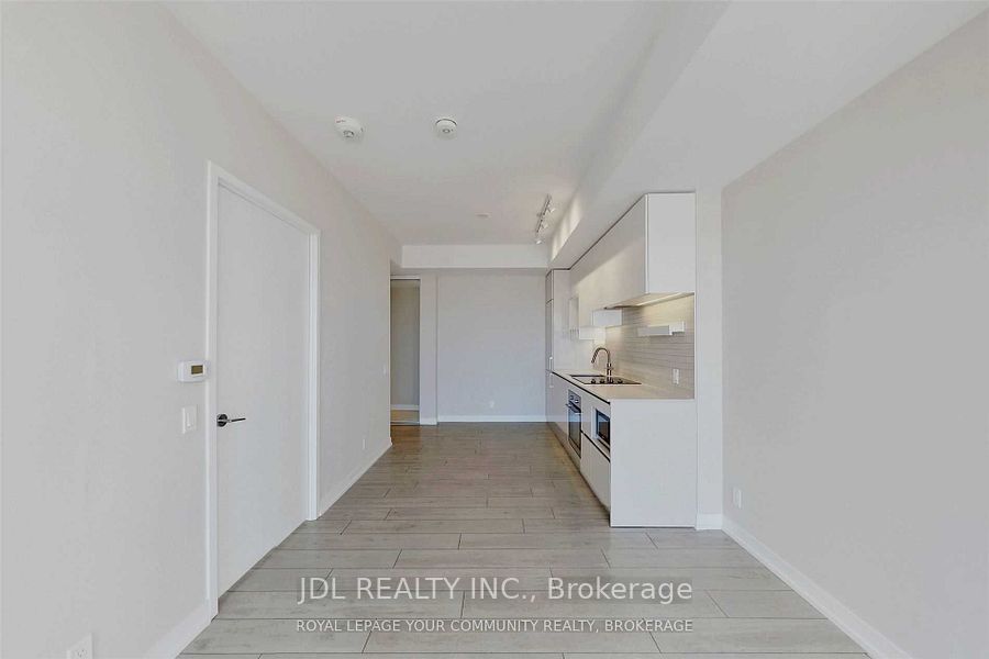 5 buttermill Avenue 4011, Vaughan, ON L4K 0J5 photo 2