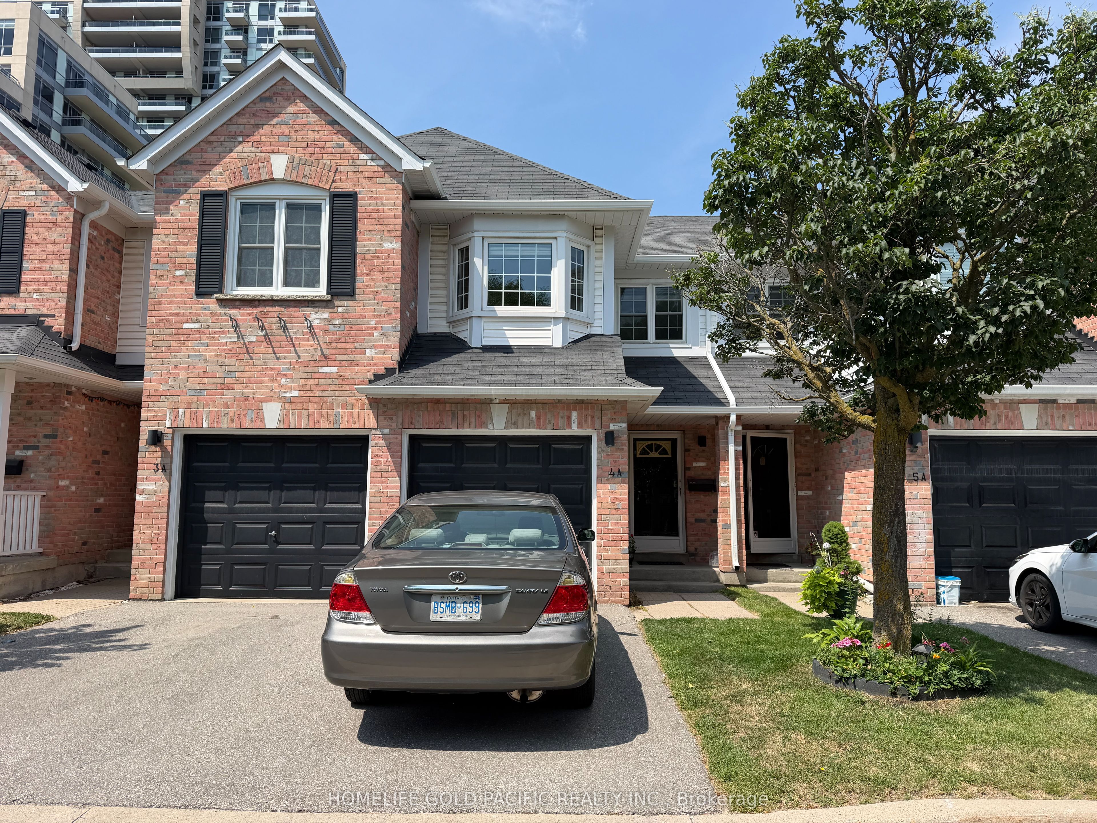 81 Northern Heights Drive 4A, Richmond Hill, ON L4B 4C9