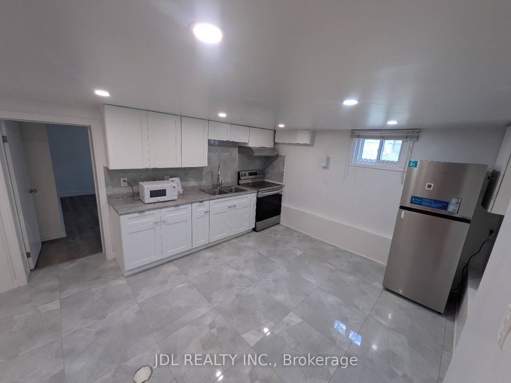 345 Centre Street E, Richmond Hill, ON L4C 1B3