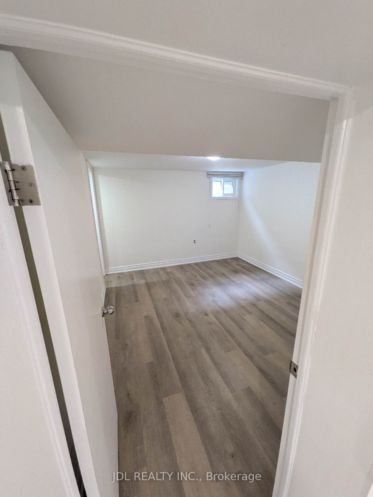 345 Centre Street E, Richmond Hill, ON L4C 1B3 photo 3