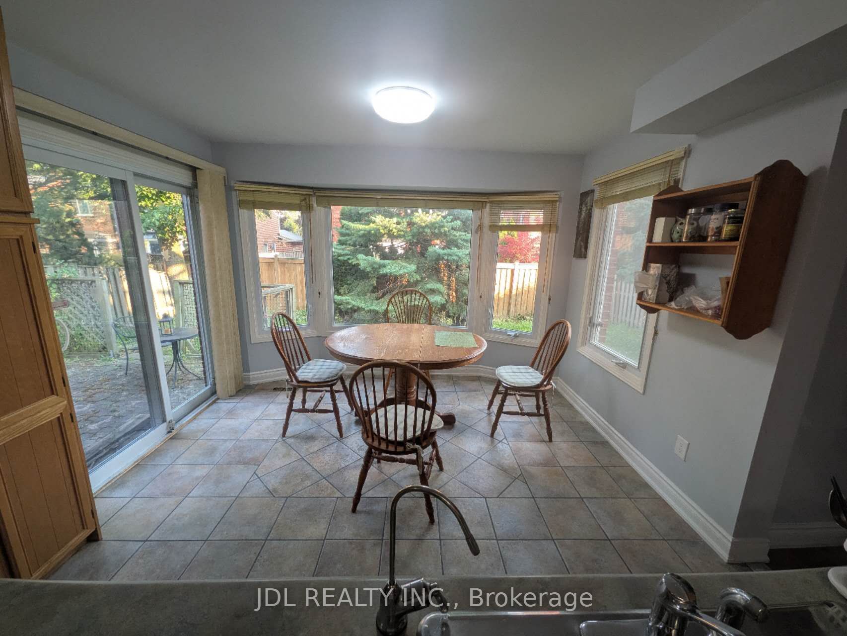 37 Garnish Green Grove, Markham, ON L3P 4P4 photo 2