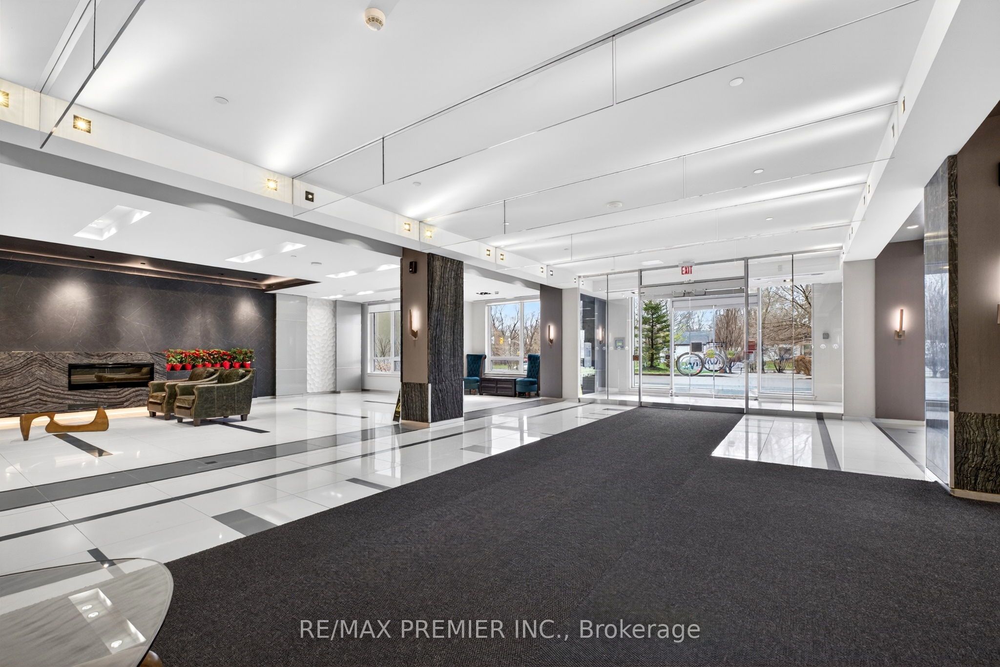 7167 Yonge Street 608, Markham, ON L3T 0E1 photo 2