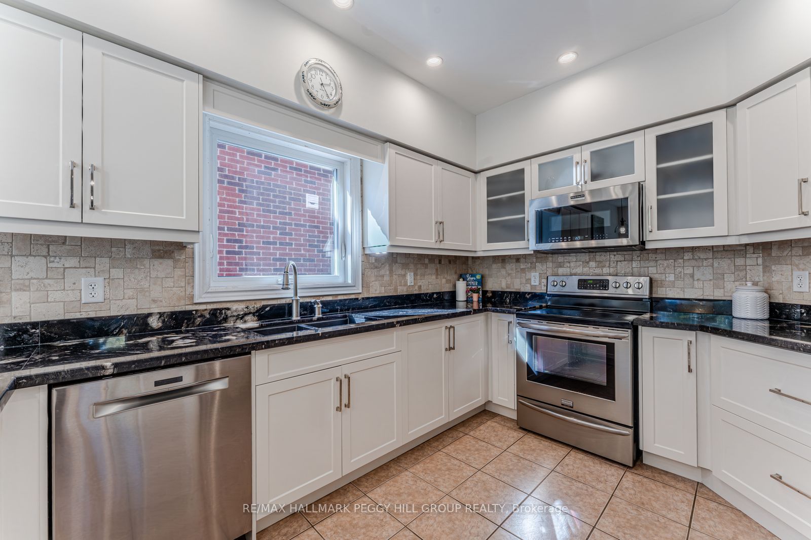 2070 Osbond Road, Innisfil, ON L9S 0A9 photo 5