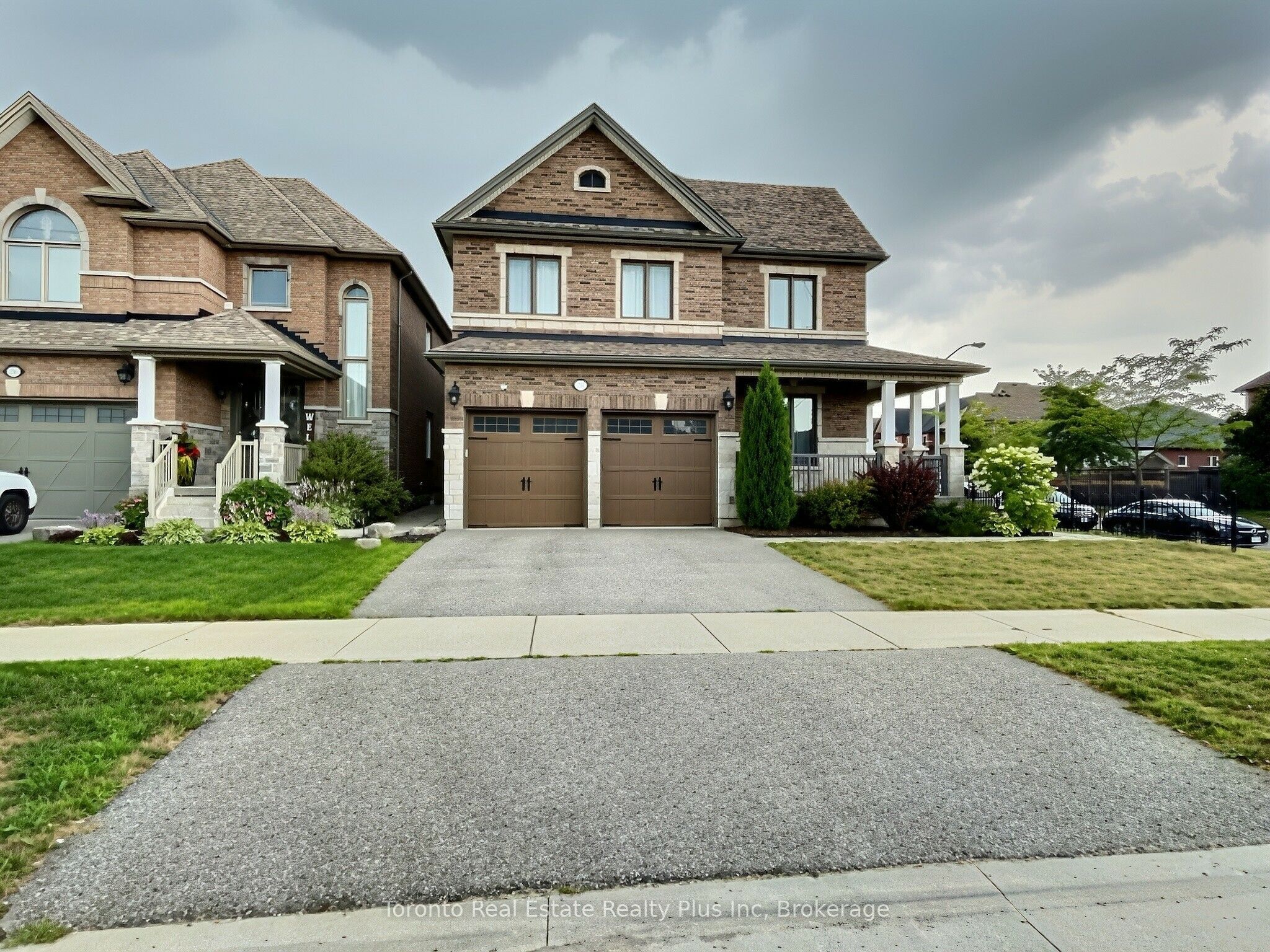 214 Eighth Avenue, New Tecumseth, ON L9R 0H7