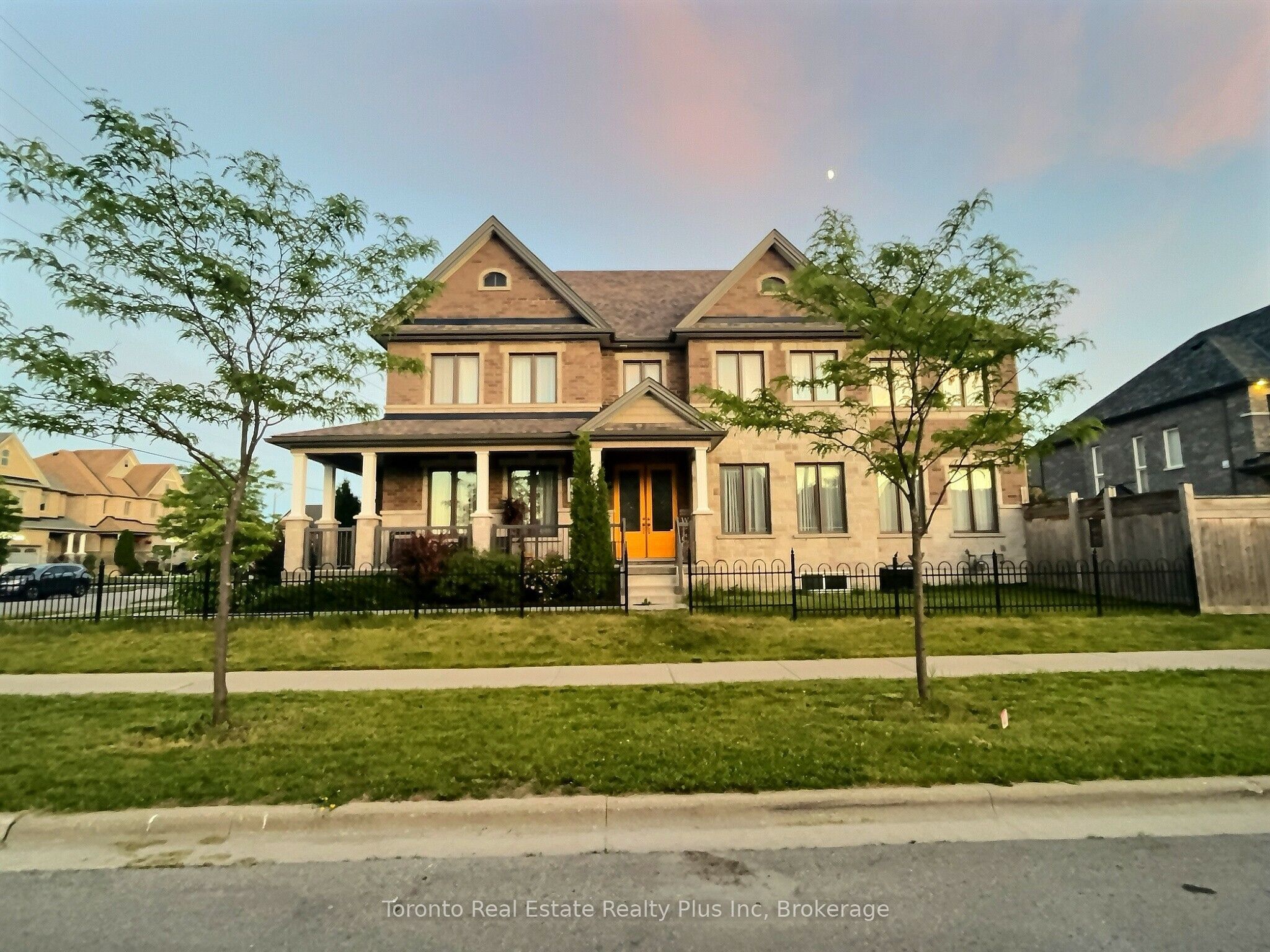 214 Eighth Avenue, New Tecumseth, ON L9R 0H7 photo 5