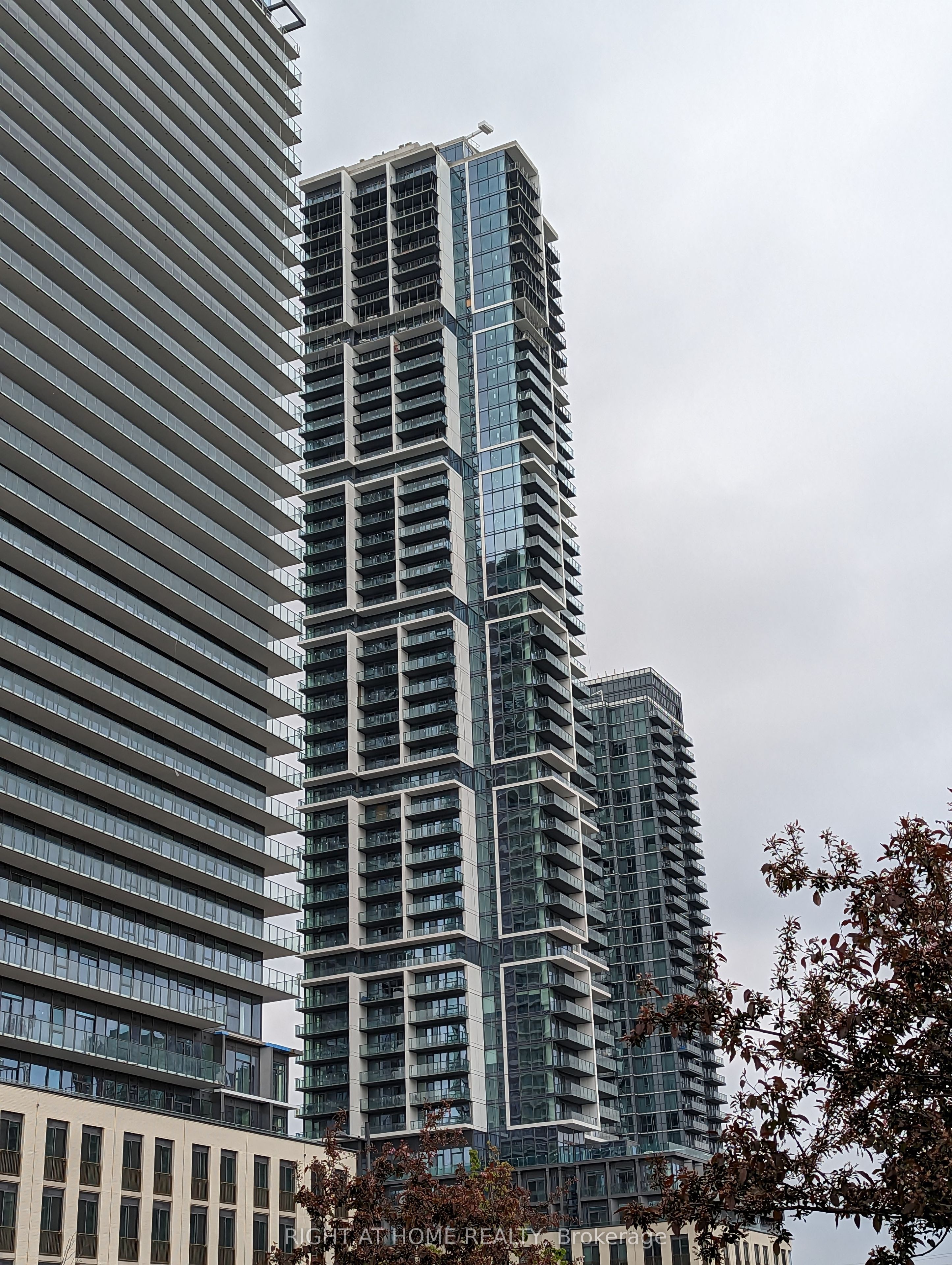 7890 JANE Street, Vaughan, ON L4K 0K9 photo 3