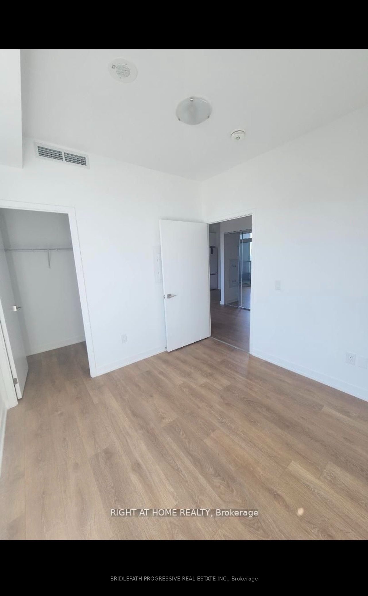 10 Abeja Street, Vaughan, ON L4K 0R9 photo 5
